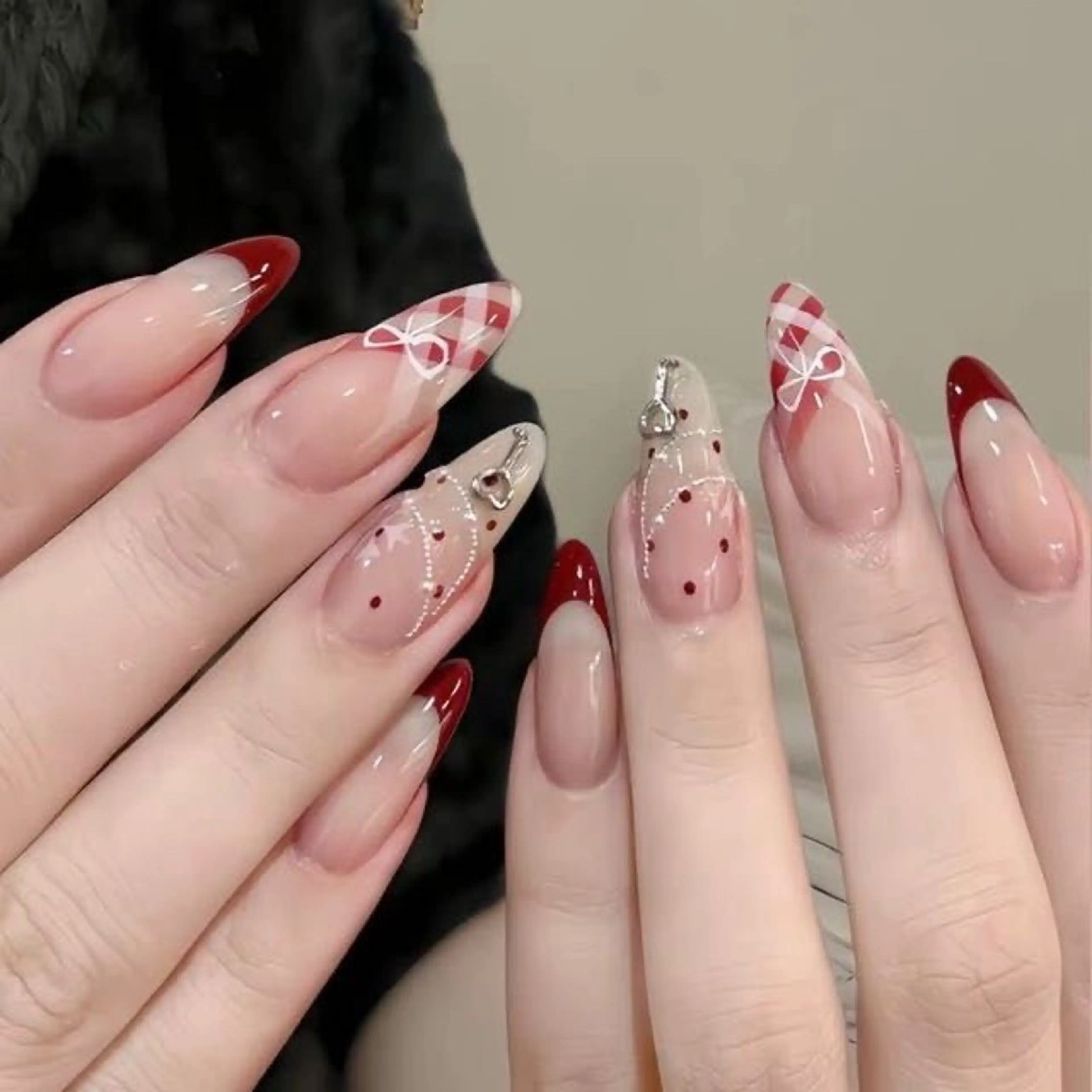 ネイル アートネイル 長さ出し ジェルネイル マグネットネイル ニュアンスネイル Kanao_ CloudyChanのネイルデザイン