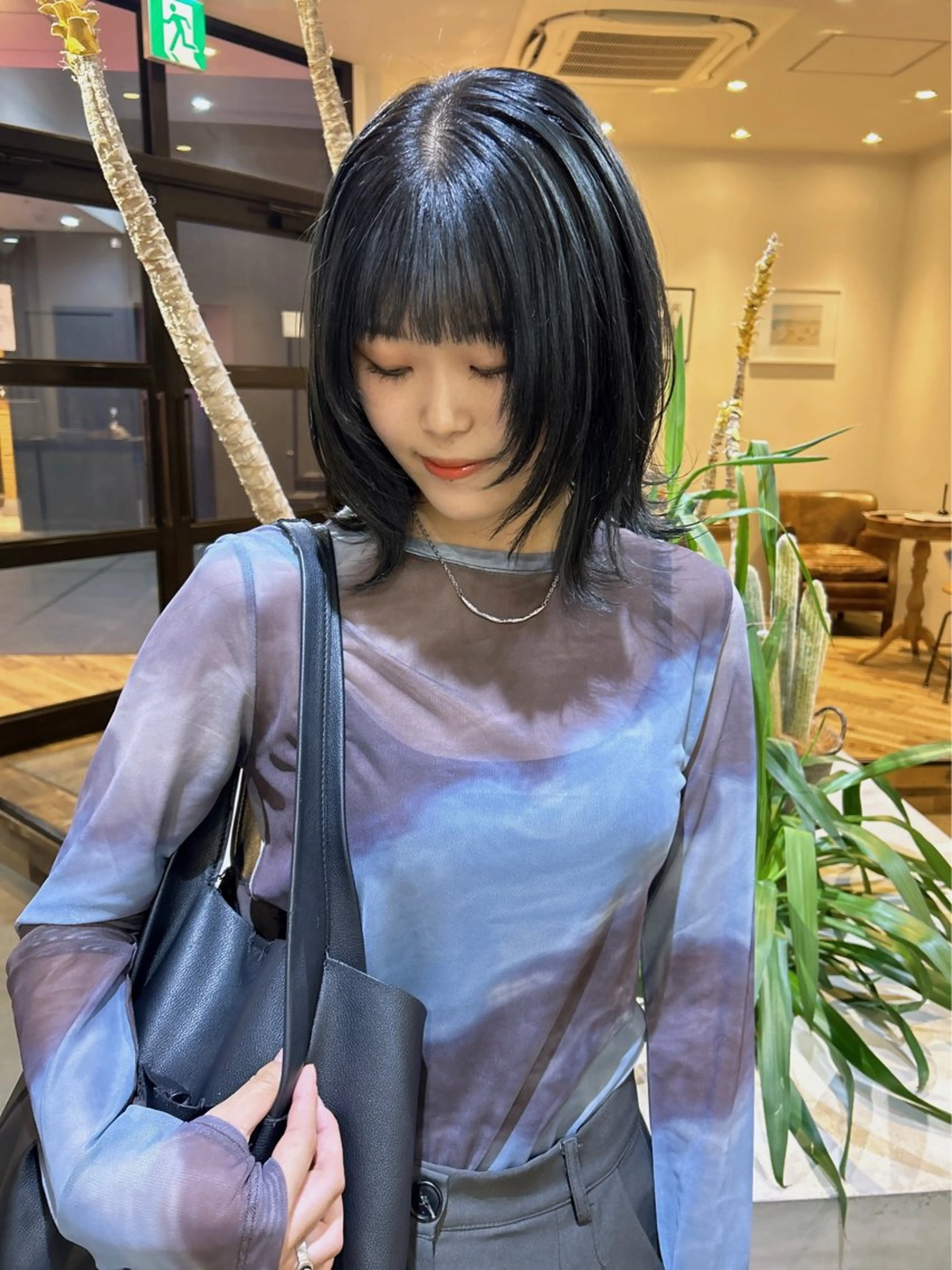 ミディアム カット 透明感カラー/ 髪質改善✨️🎀萌愛のヘアスタイル