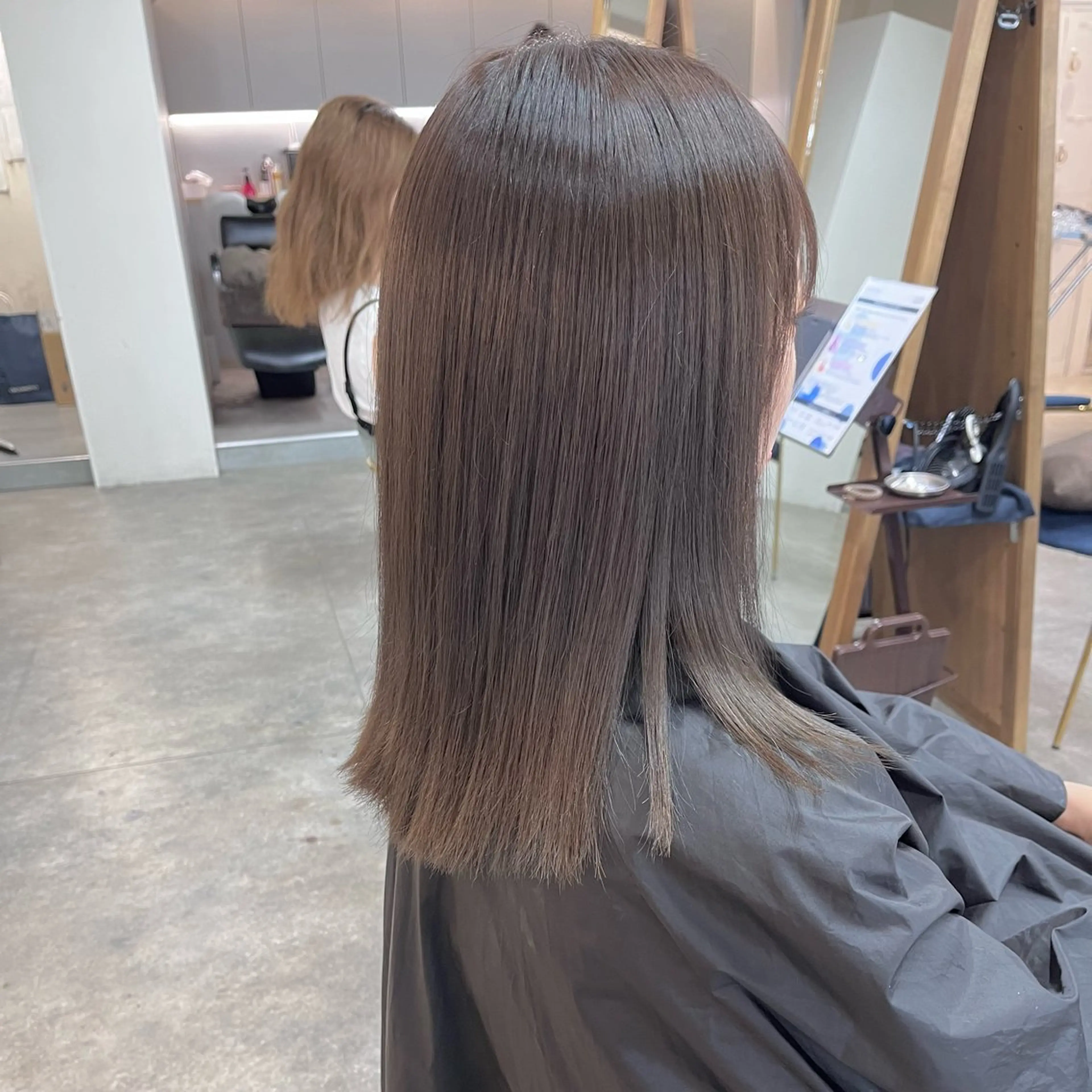 セミロング カラー グレージュ 髪質改善 韓国ヘア/ 髪質改善特化谷名勇輝のヘアスタイル