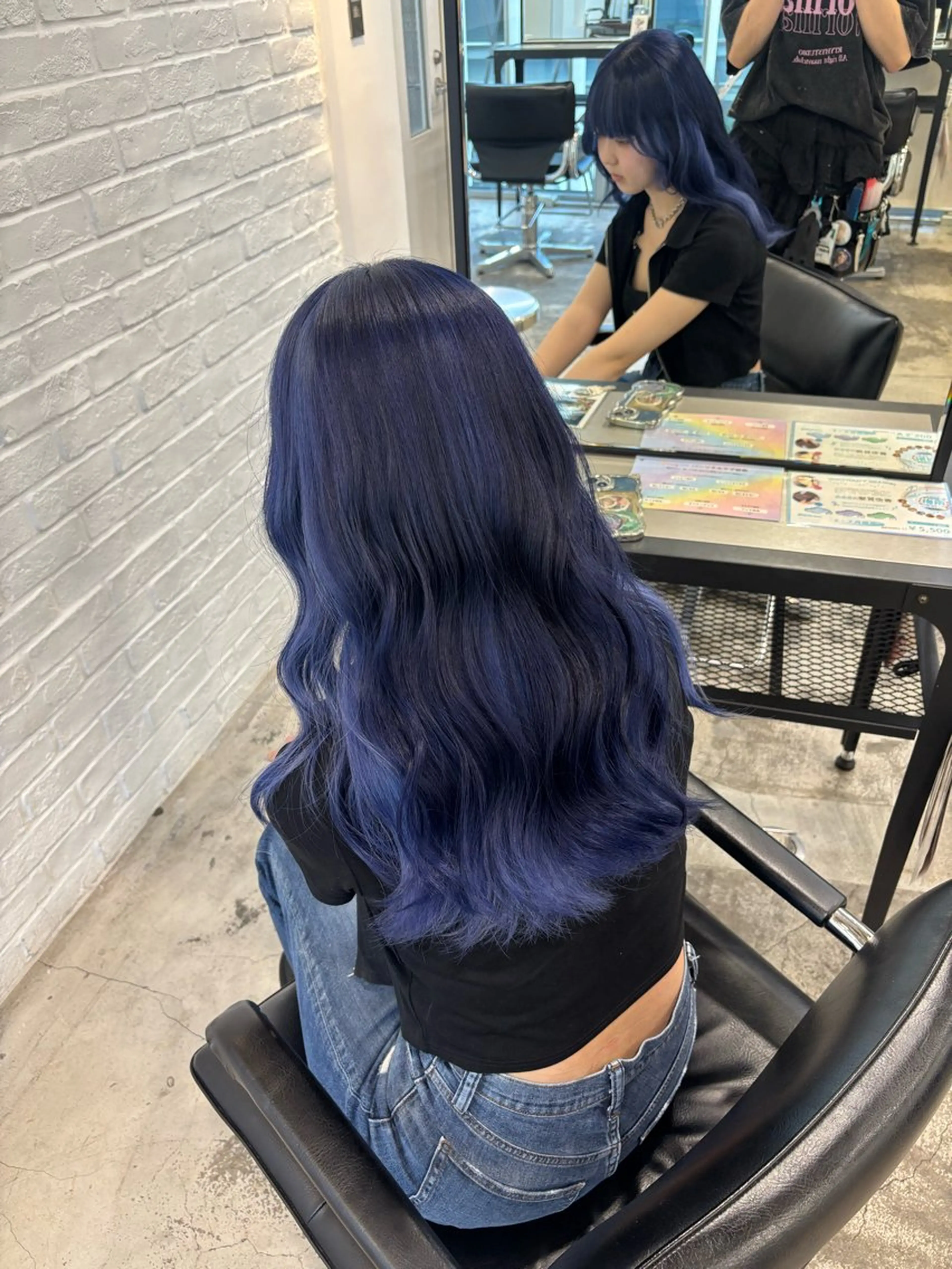 ロング カラー インナーカラー ネイビーカラー レイヤー sala 推しカラー職人🎀のヘアスタイル