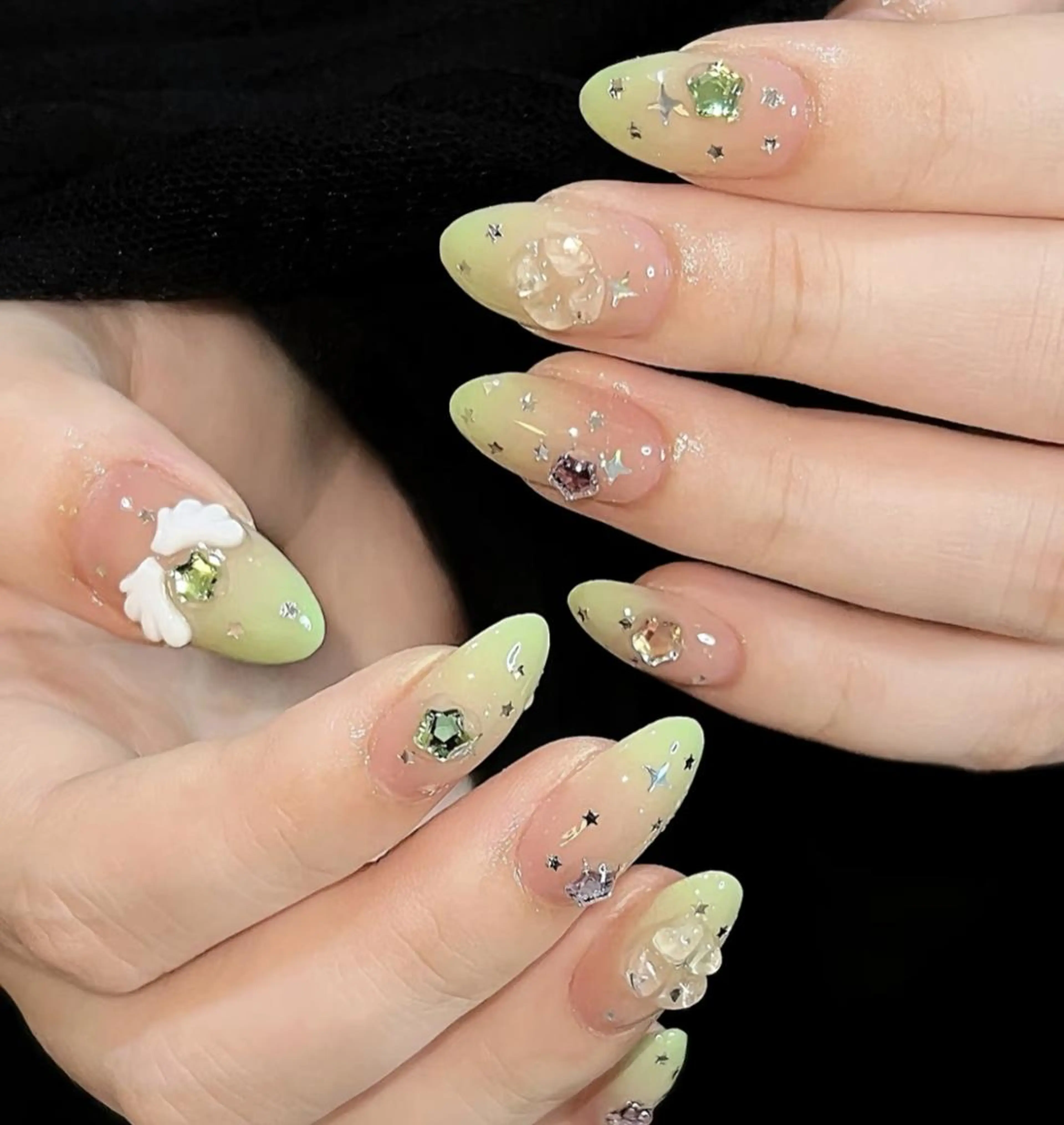 ネイル ハンドネイル 🎀 NaNa_nailのネイルデザイン