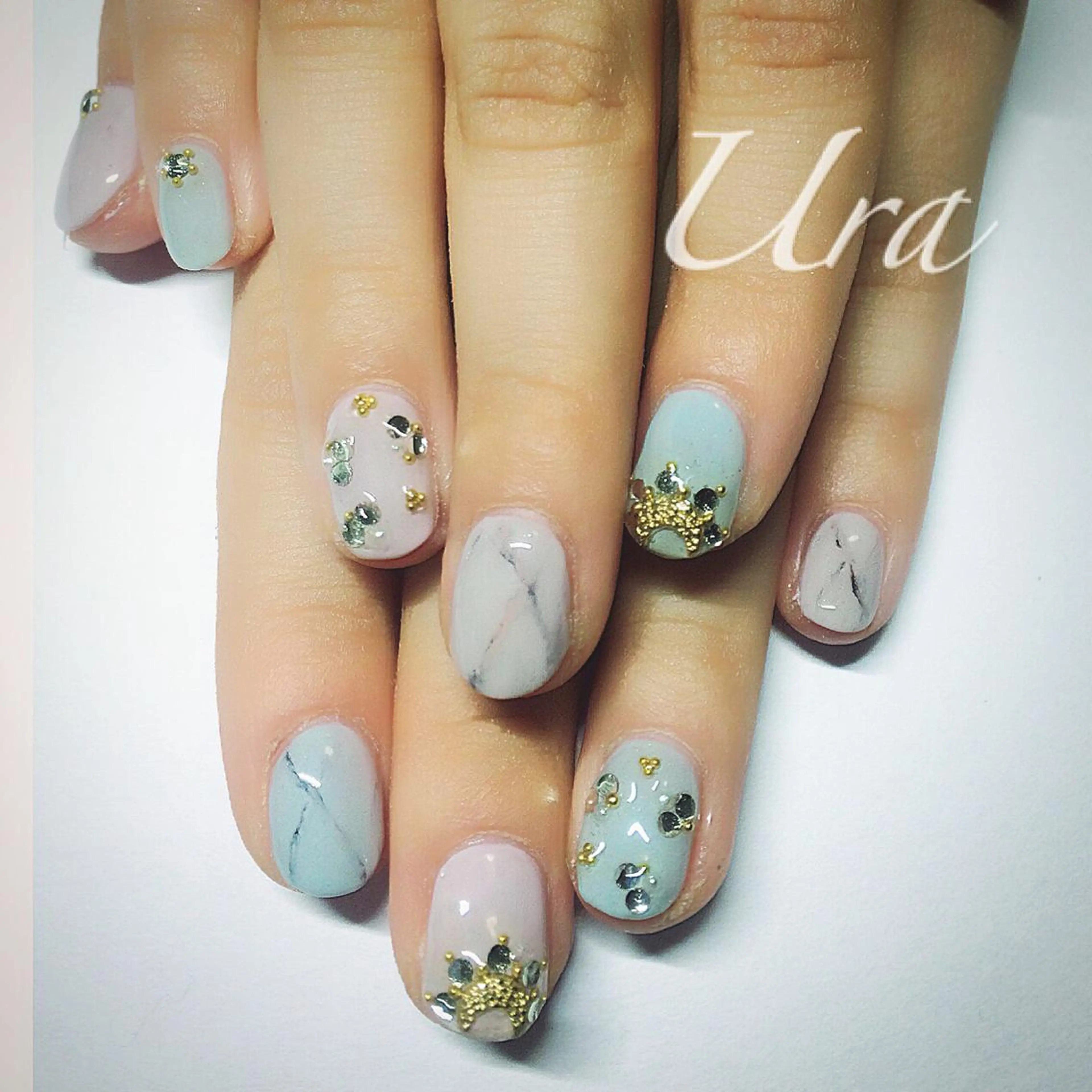 ネイル UrakoNail 《nail》のネイルデザイン