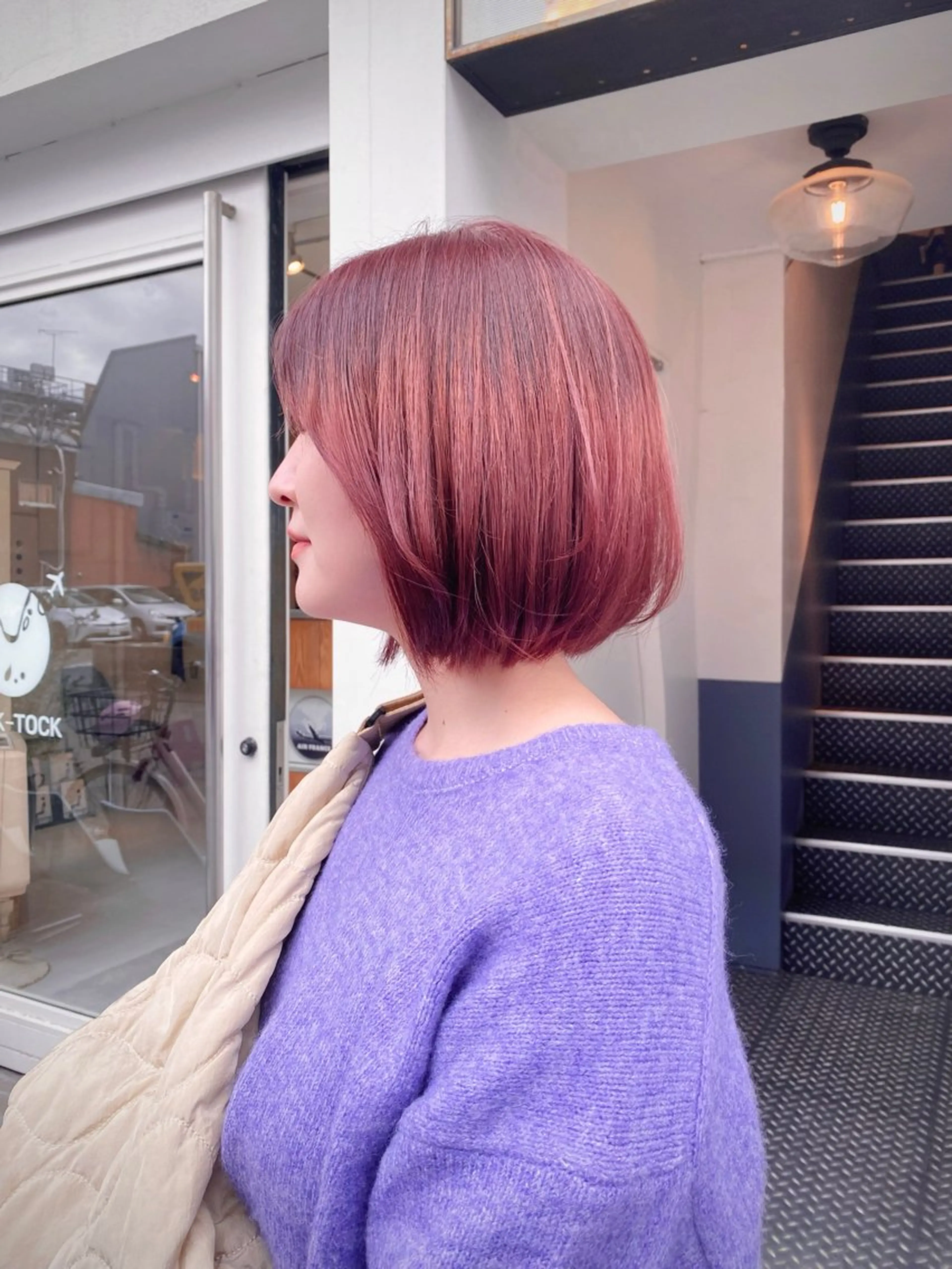 ショート カラー ブリーチ ブリーチなしカラー オレンジ ピンクカラー 今出 りょうやのヘアスタイル