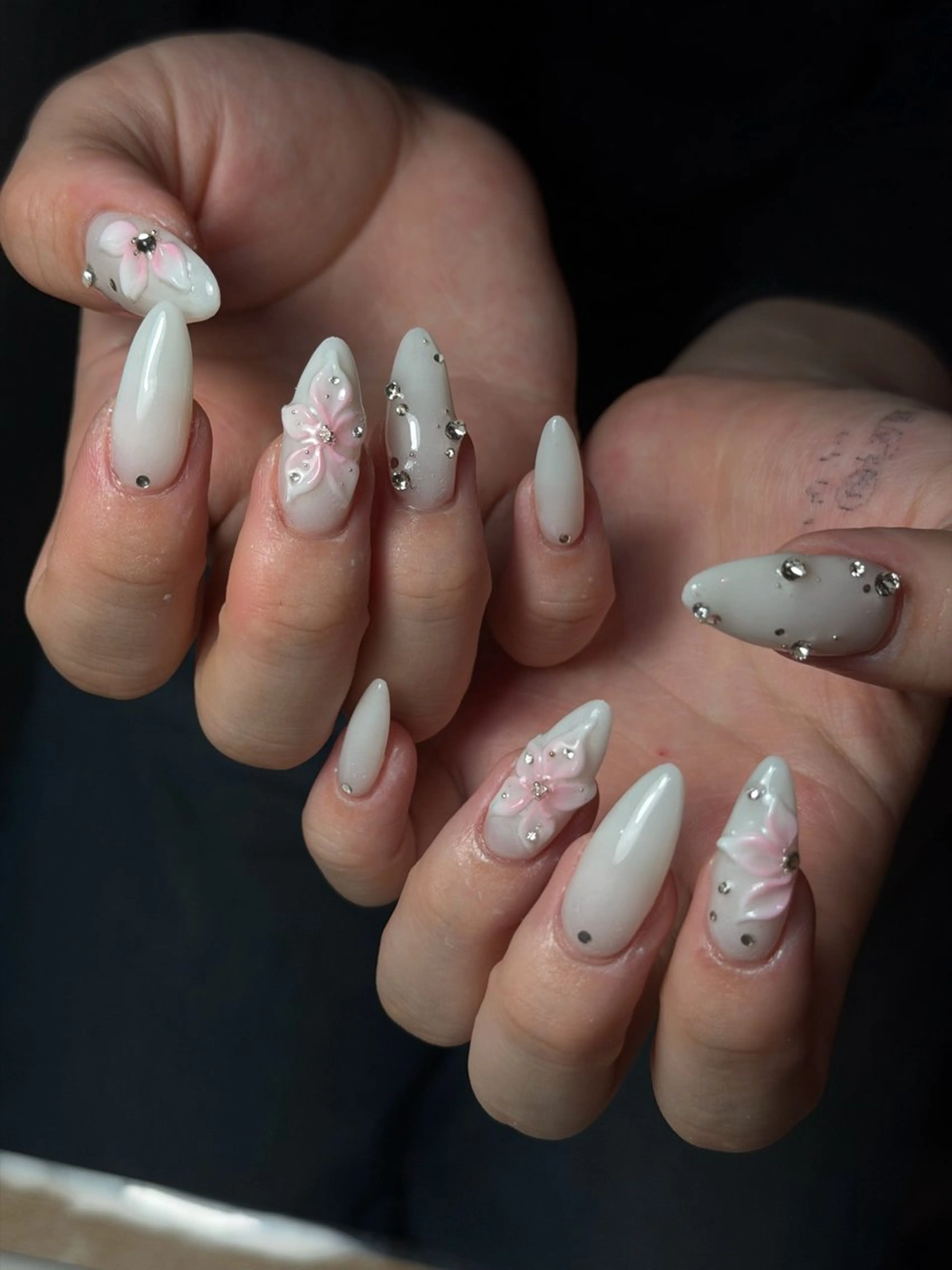 ネイル 韓国ネイル シンプルネイル ワンホンネイル ハンドネイル CoMo Nailのネイルデザイン