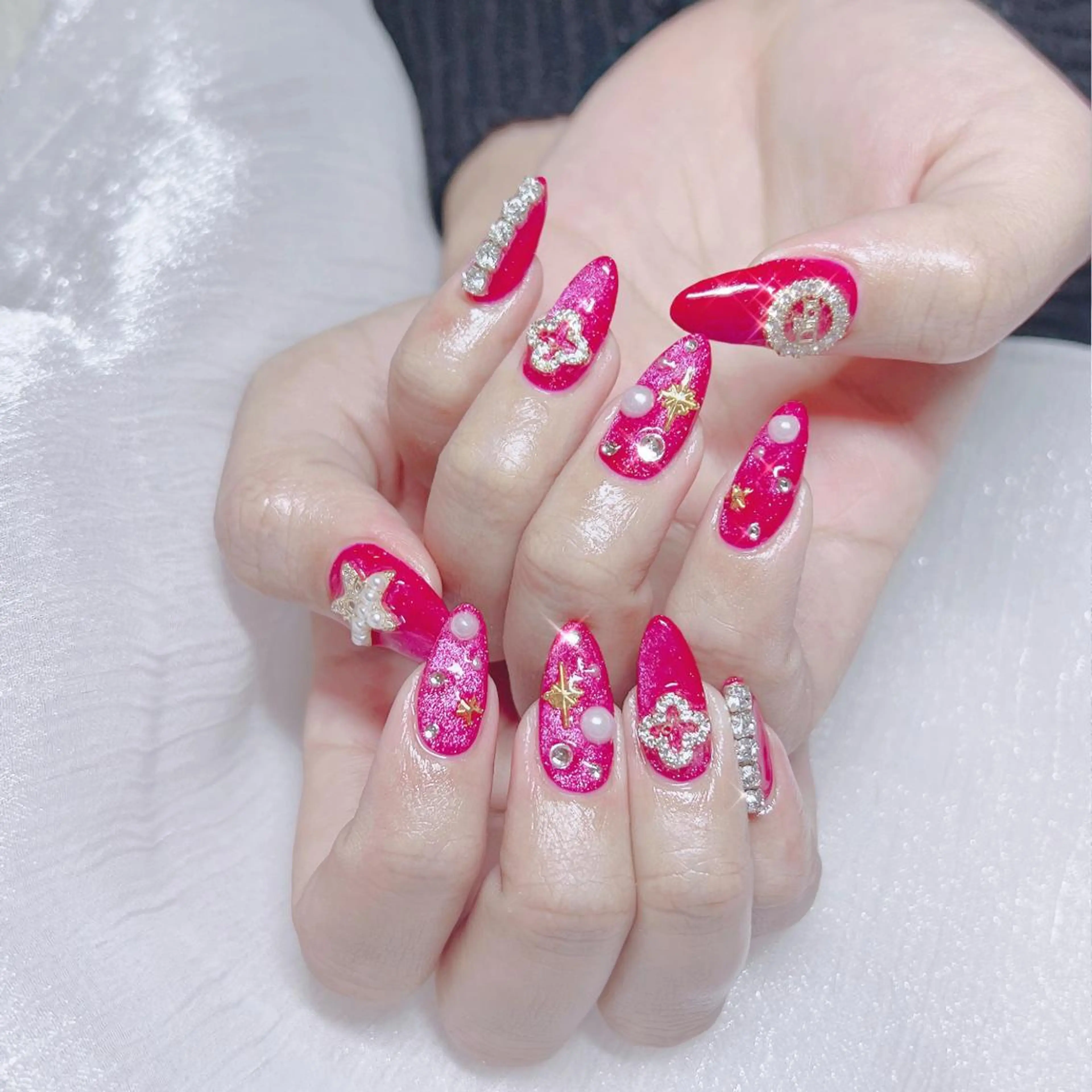 ネイル オーロラネイル フットネイル フレンチネイル ジェルネイル 韓国ネイル ハンドネイル ハンドケア 【ENサロン】 Rei🎀Nailのネイルデザイン