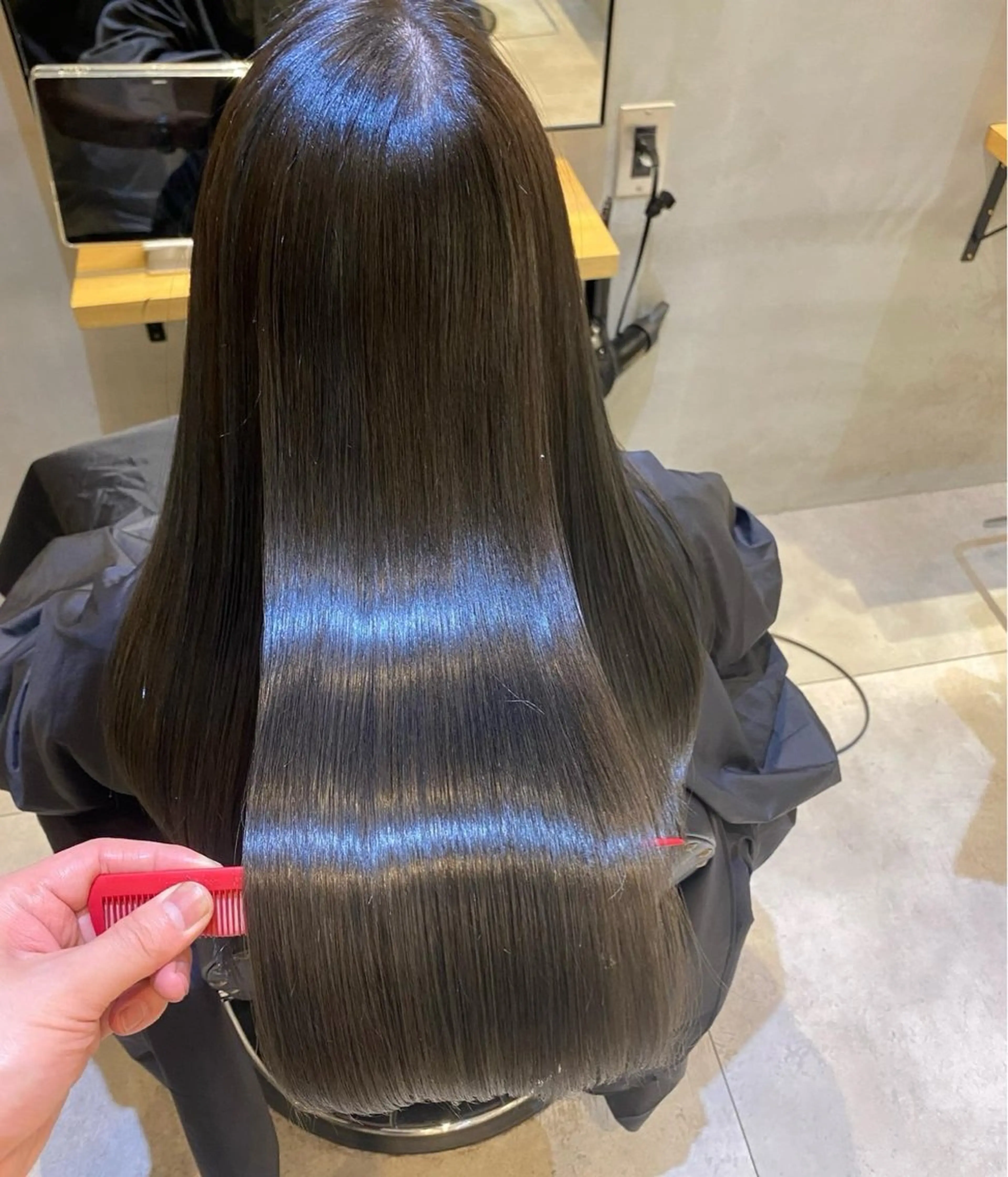 ロング カラー Zina千葉 2nd あい ݁𝜗𝜚.₊のヘアスタイル