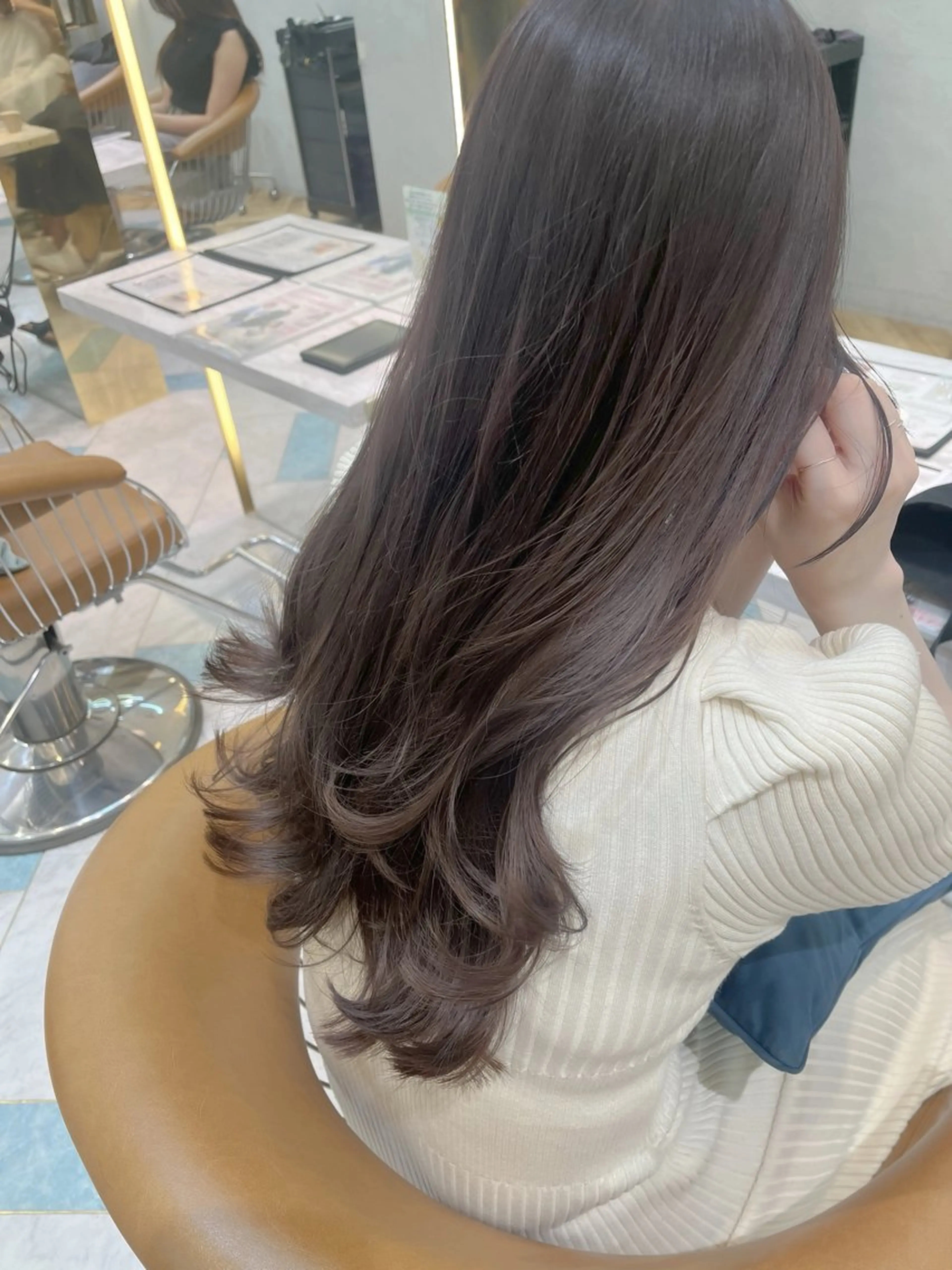 ロング カラー ブリーチ ダブルカラー ブリーチなしカラー ヘアカラー 透明感カラー│ レイヤーヘア中居美樹のヘアスタイル
