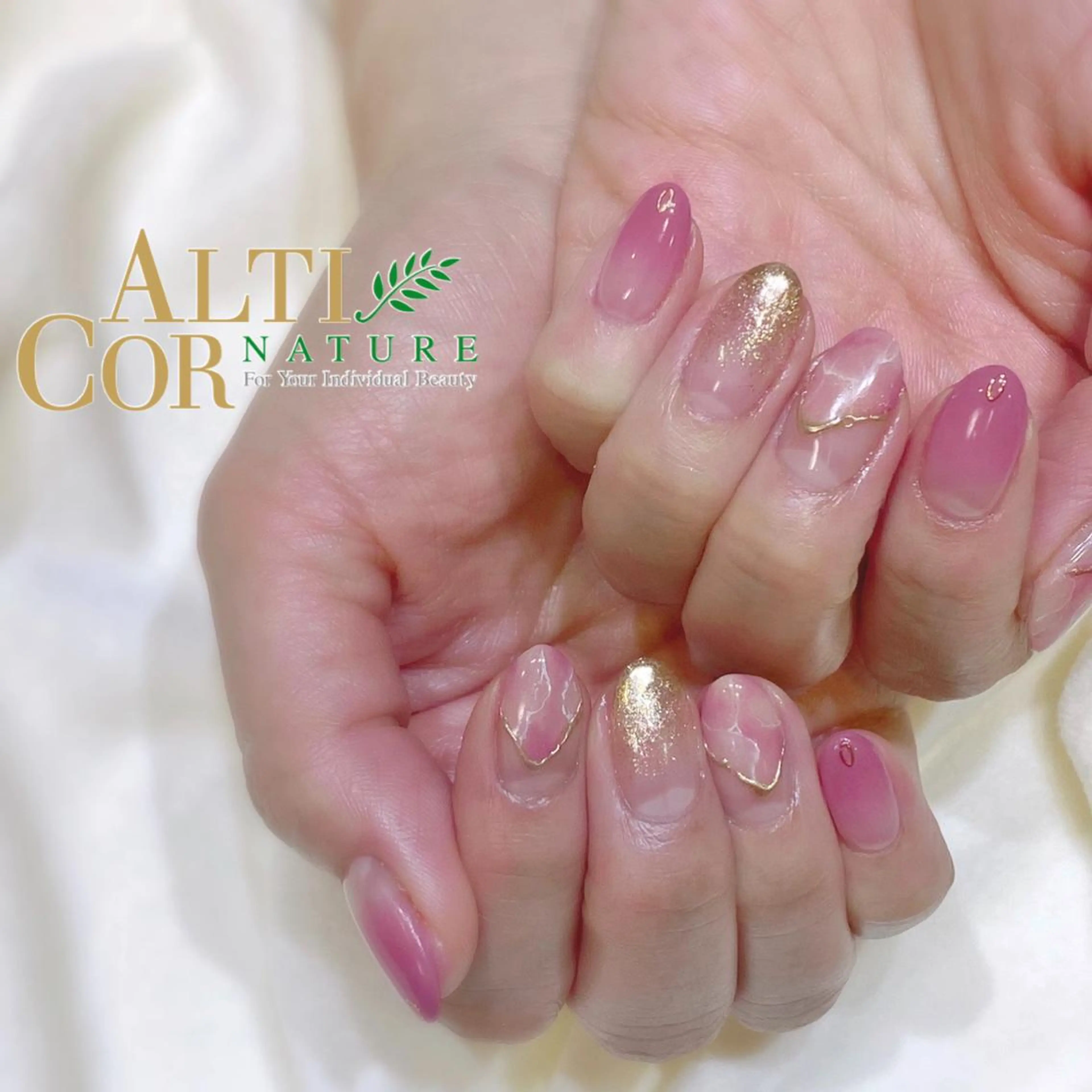 ネイル ChezEspoir 佐藤のネイルデザイン