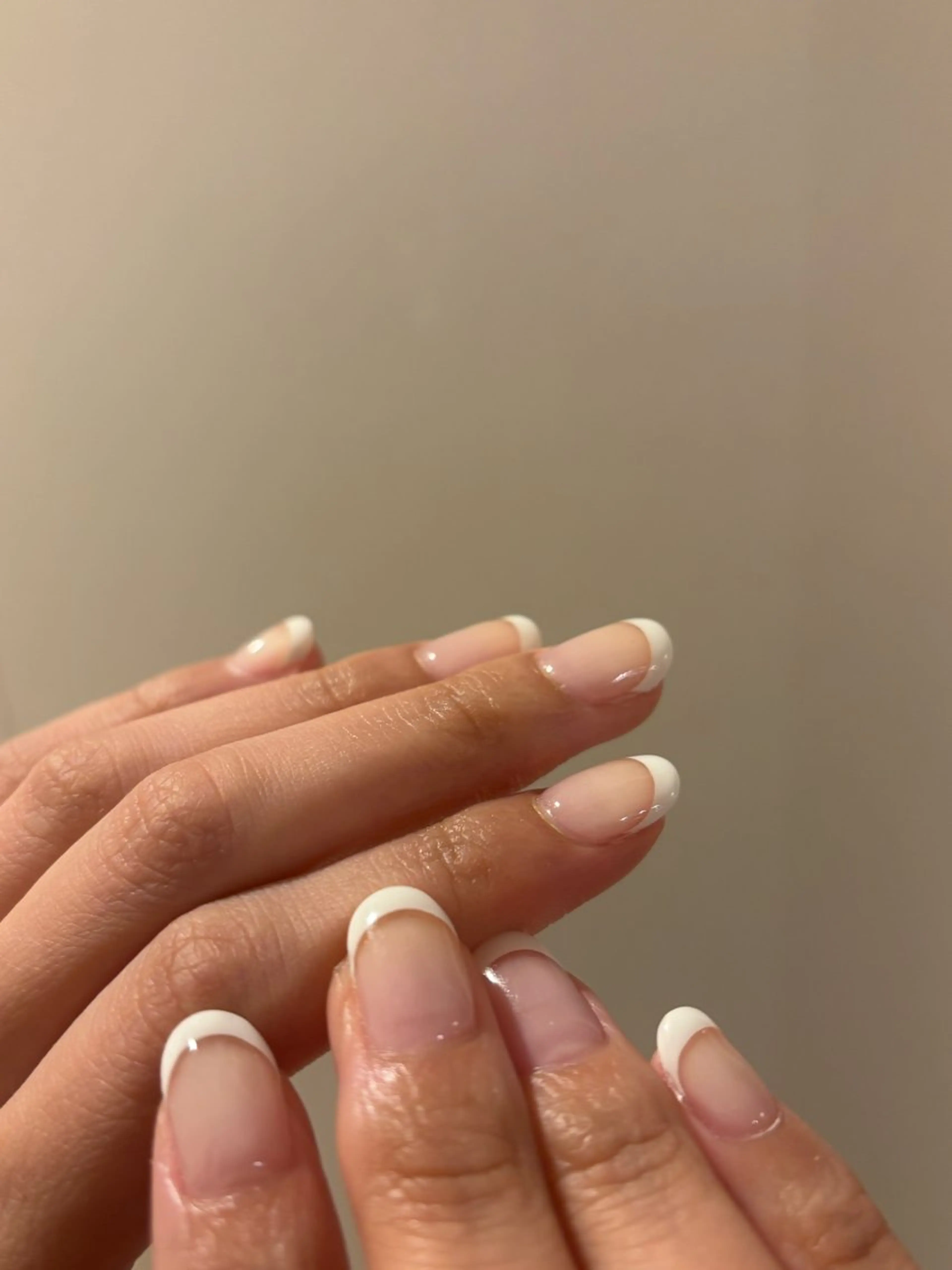 ネイル フレンチネイル ホワイト ハンドネイル Elio 国泰寺のネイルデザイン