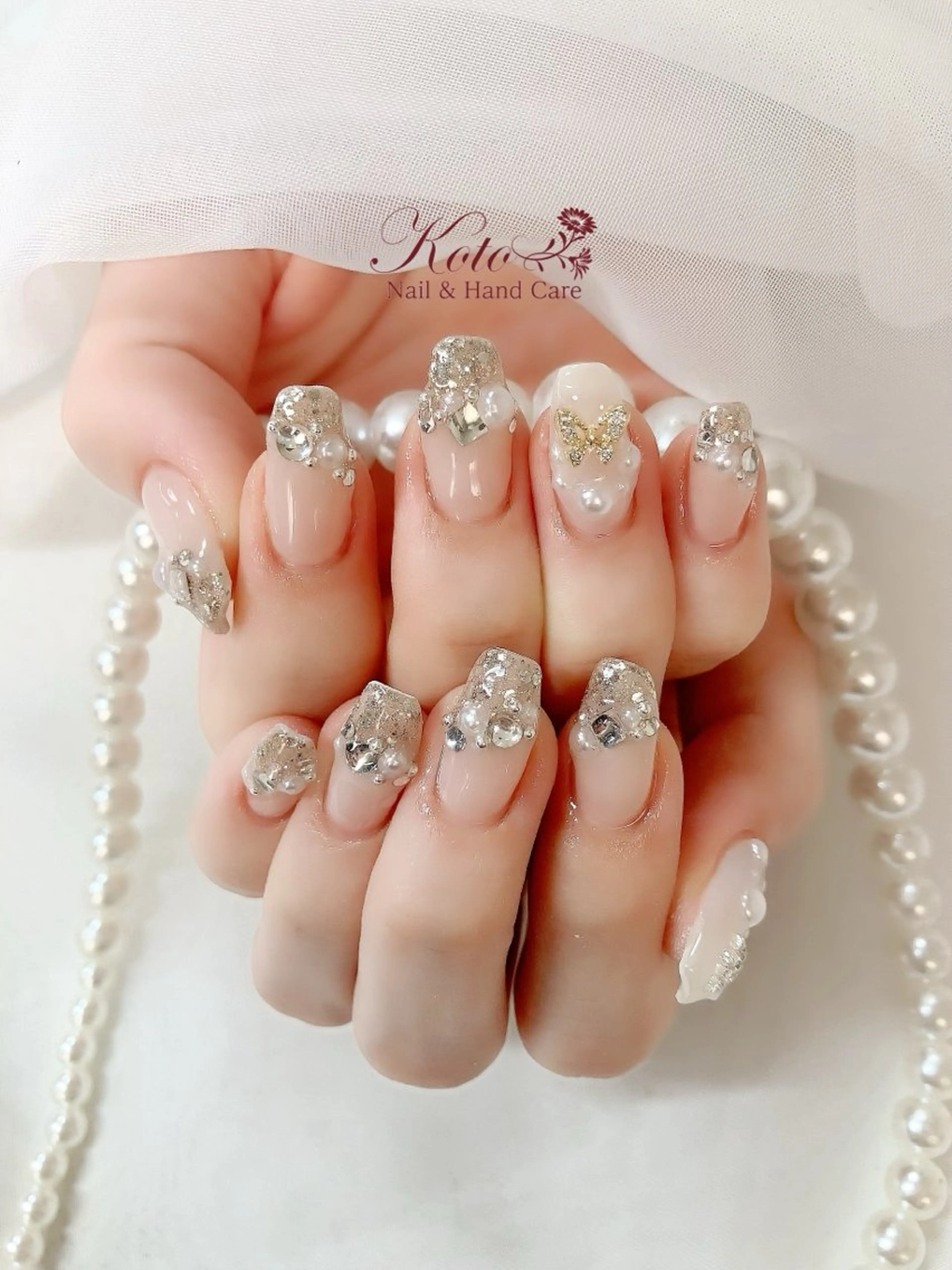 ネイル 長さ出し ジェルネイル キラキラネイル 持ち込み ニュアンスネイル ハンドネイル Nail Salon KOTOのネイルデザイン