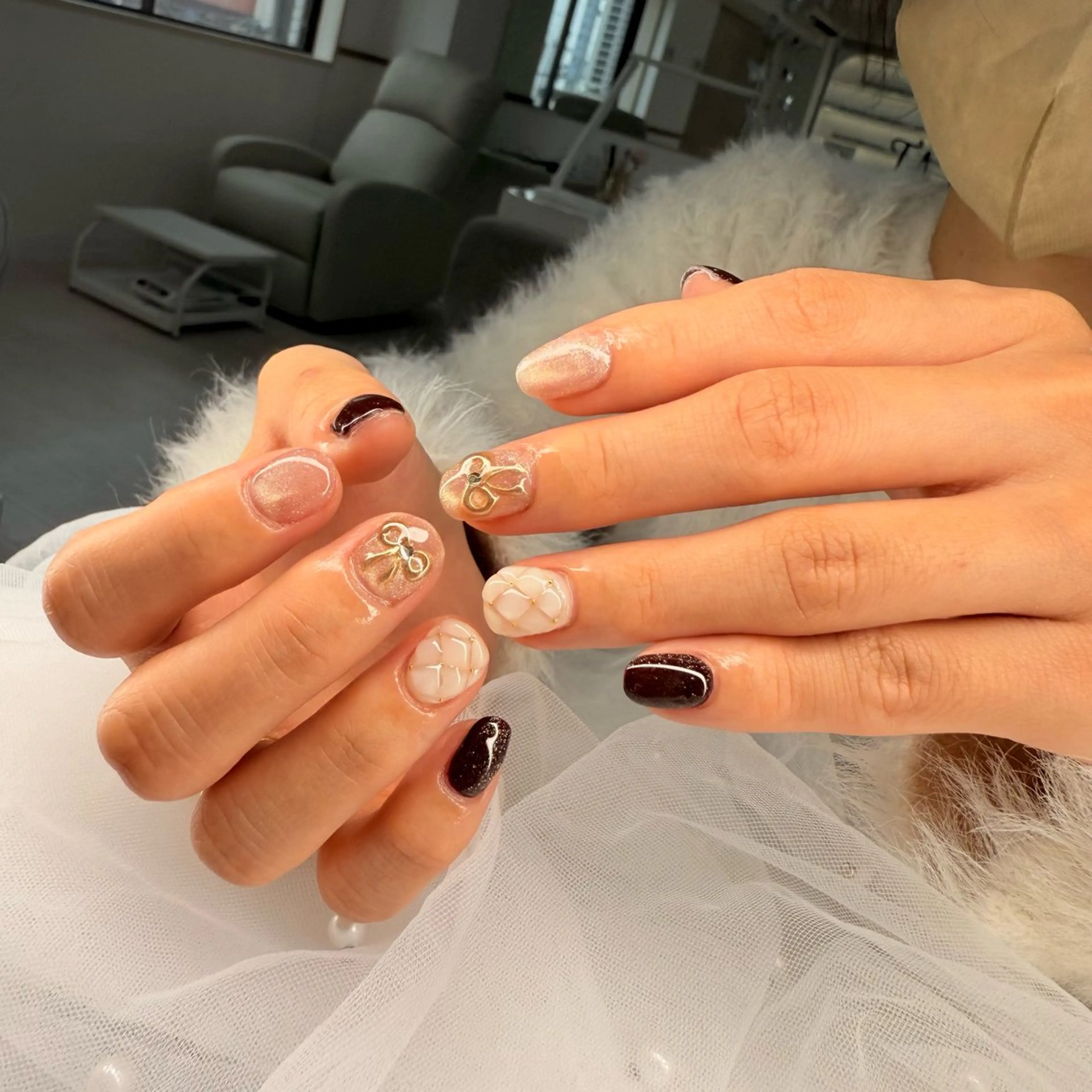 ネイル フレンチネイル キラキラネイル マグネットネイル ミラーネイル ニュアンスネイル ハンドネイル rina nailのネイルデザイン