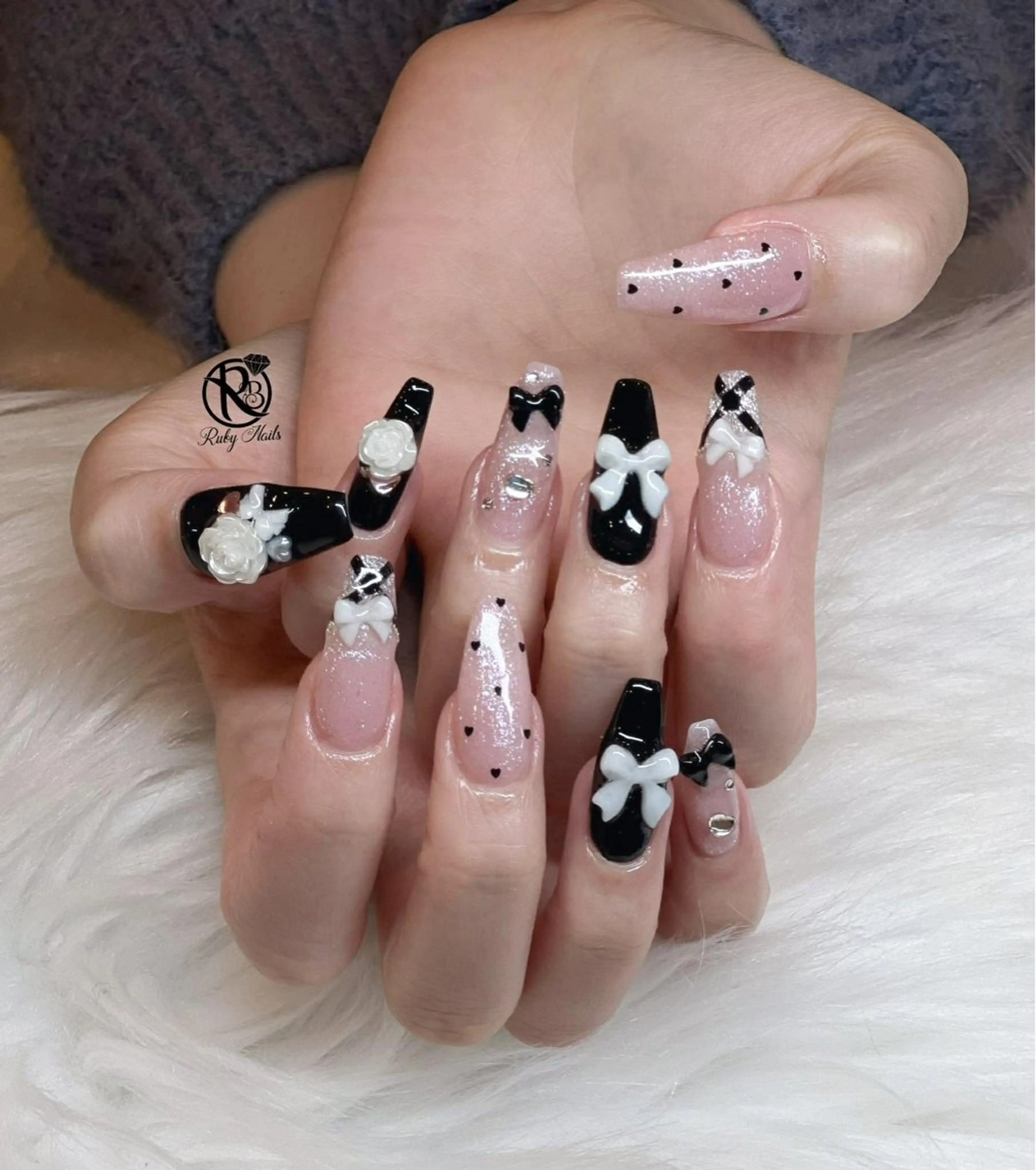 ネイル ボルドー ブラウン チークネイル ドット フットネイル ハンドネイル Ruby Nail 霞ヶ関店のネイルデザイン