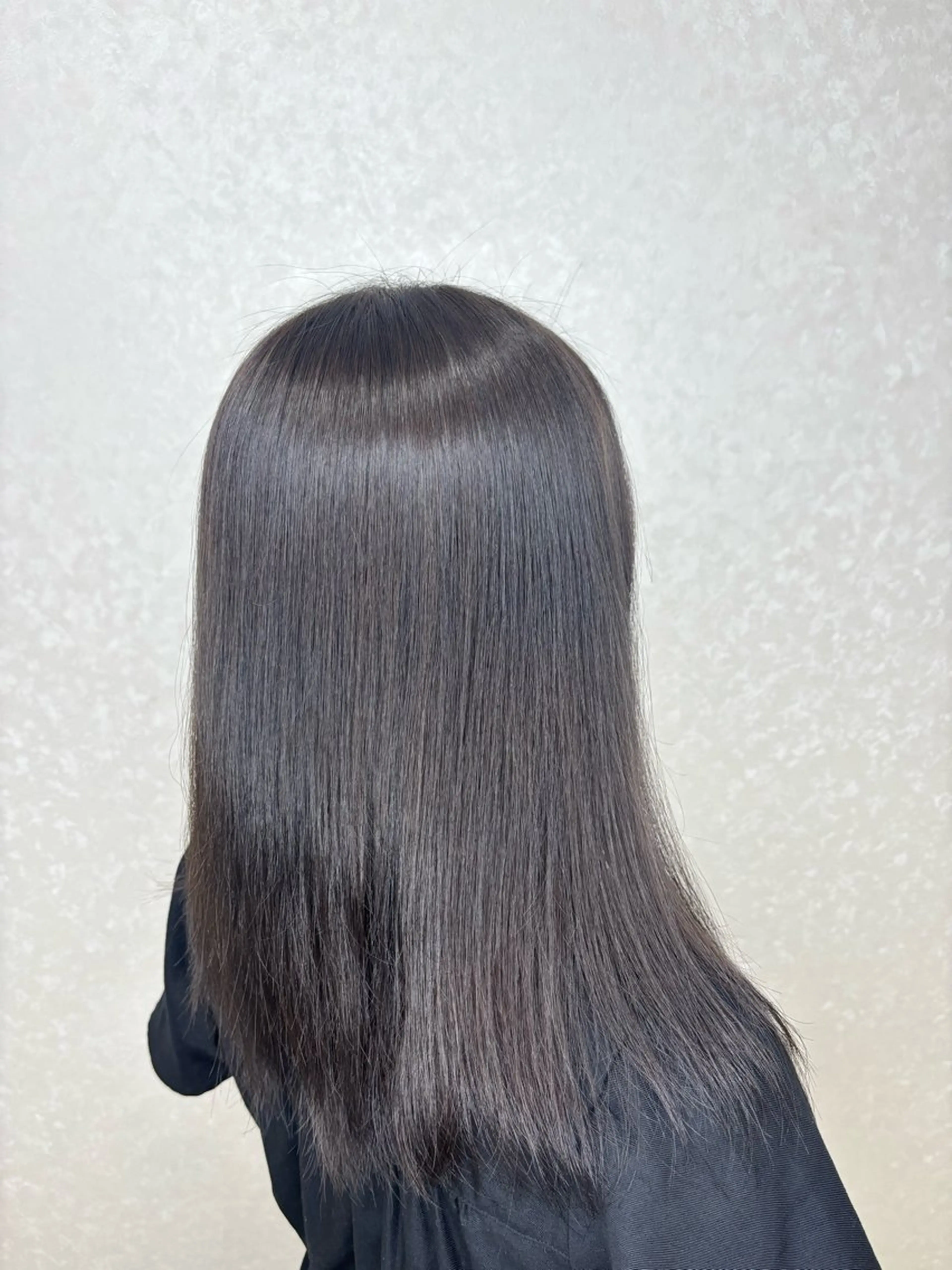 セミロング ヘアカラー 🫧水越 結菜☁️⸝⋆のヘアスタイル