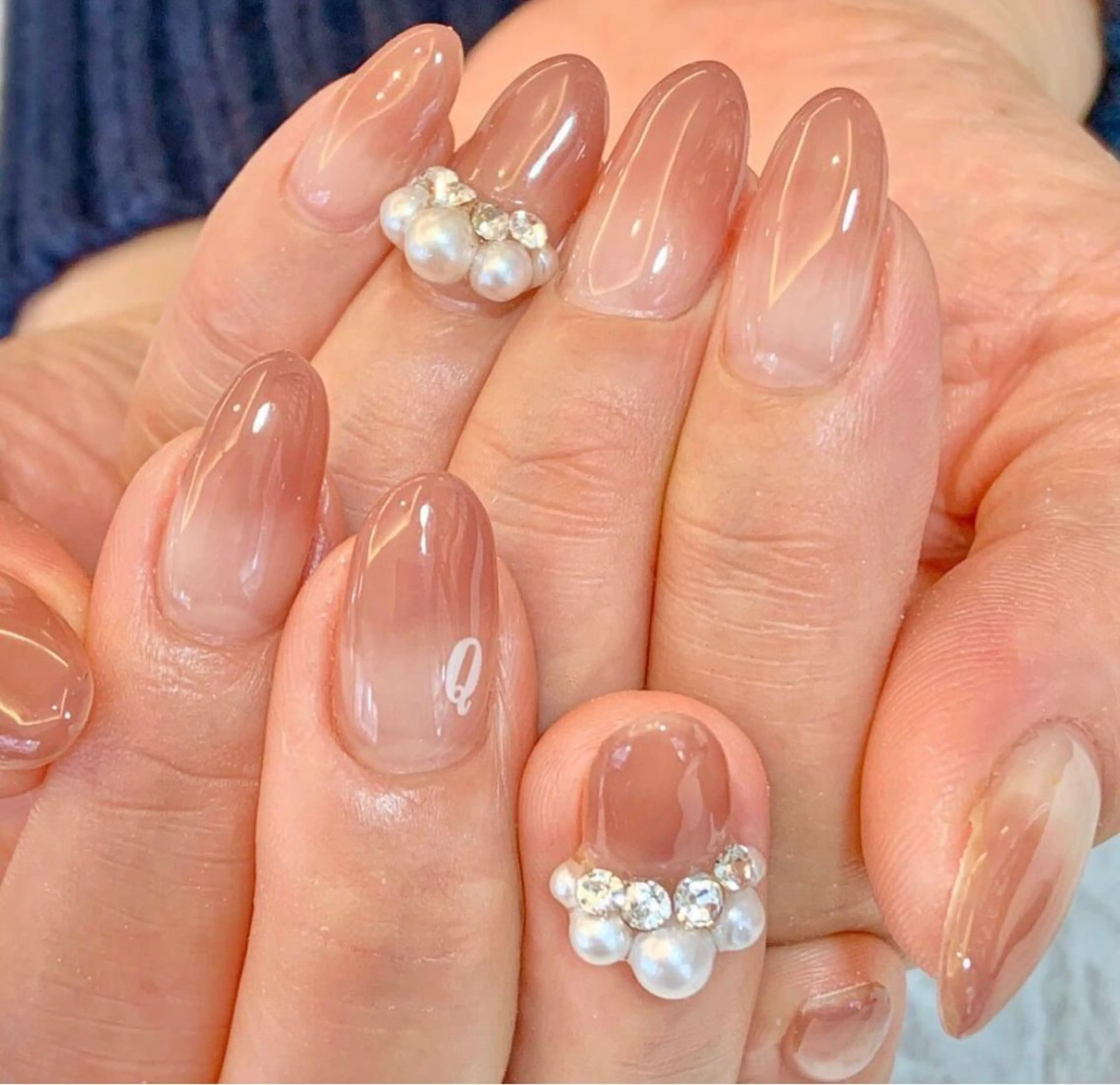 ネイル ハンドネイル VIVIAN リサのネイルデザイン