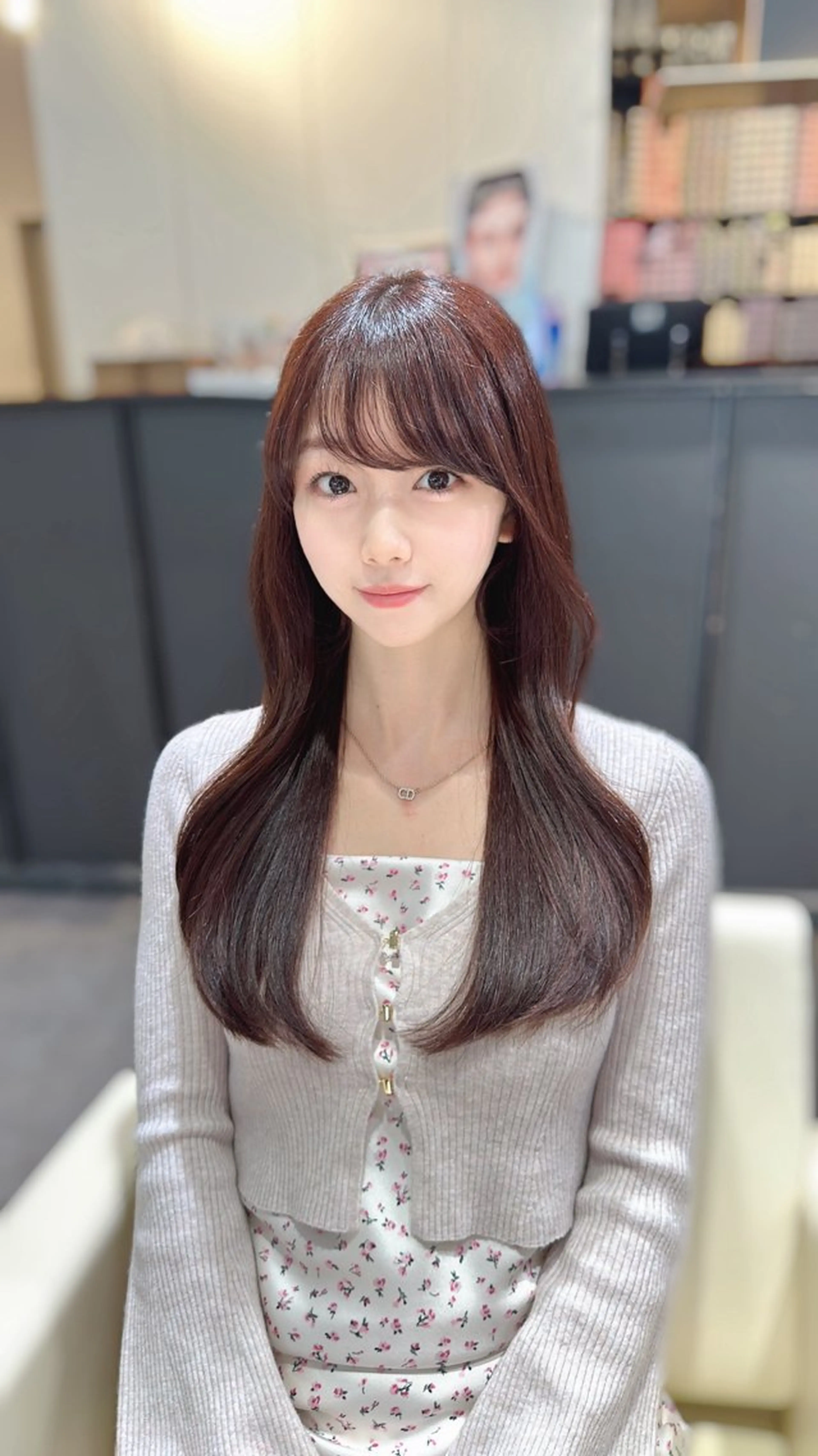 ロング カラー 平尾 樹里のヘアスタイル