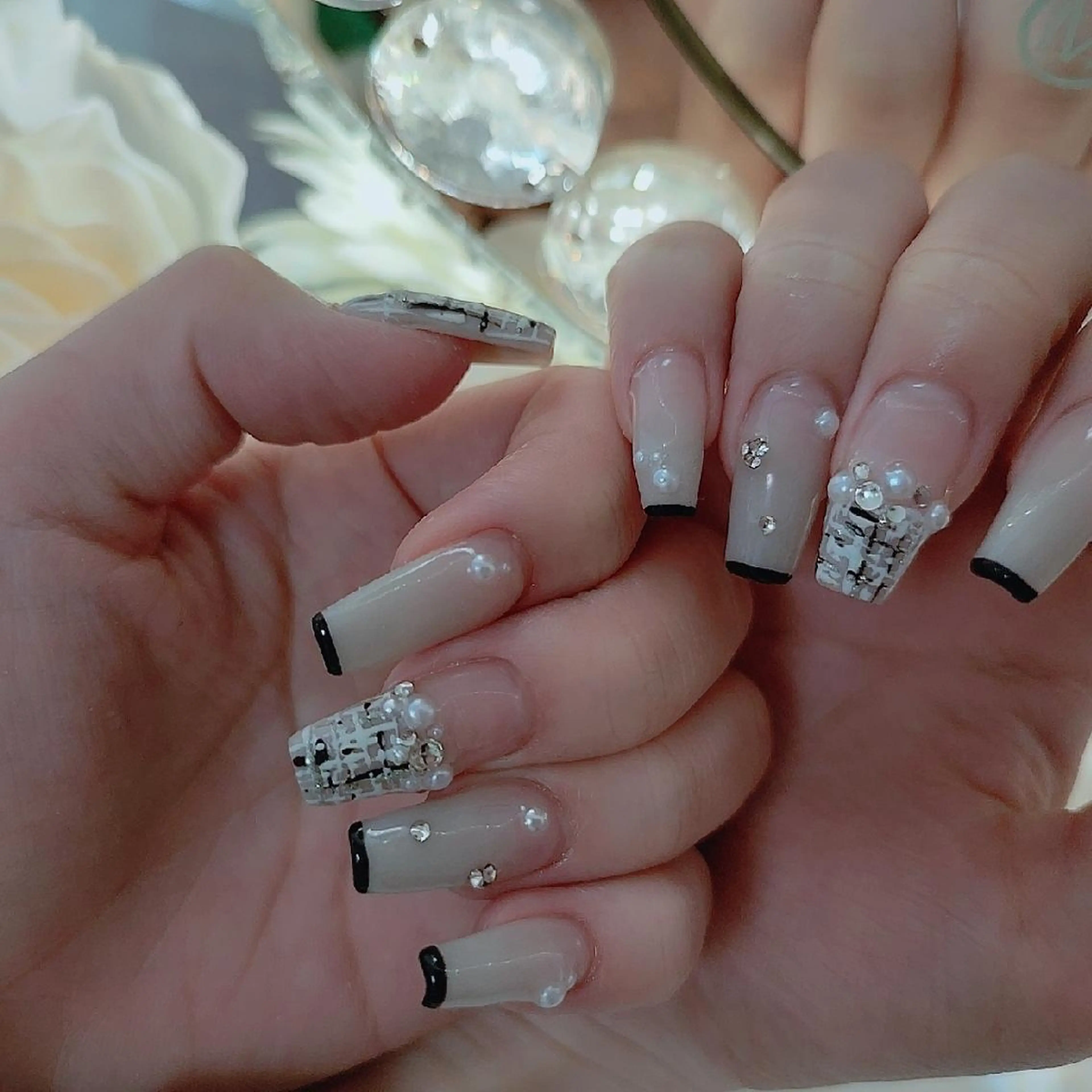 ネイル ハンドネイル RUNWAY 　　の眉毛・アイブロウイメージ