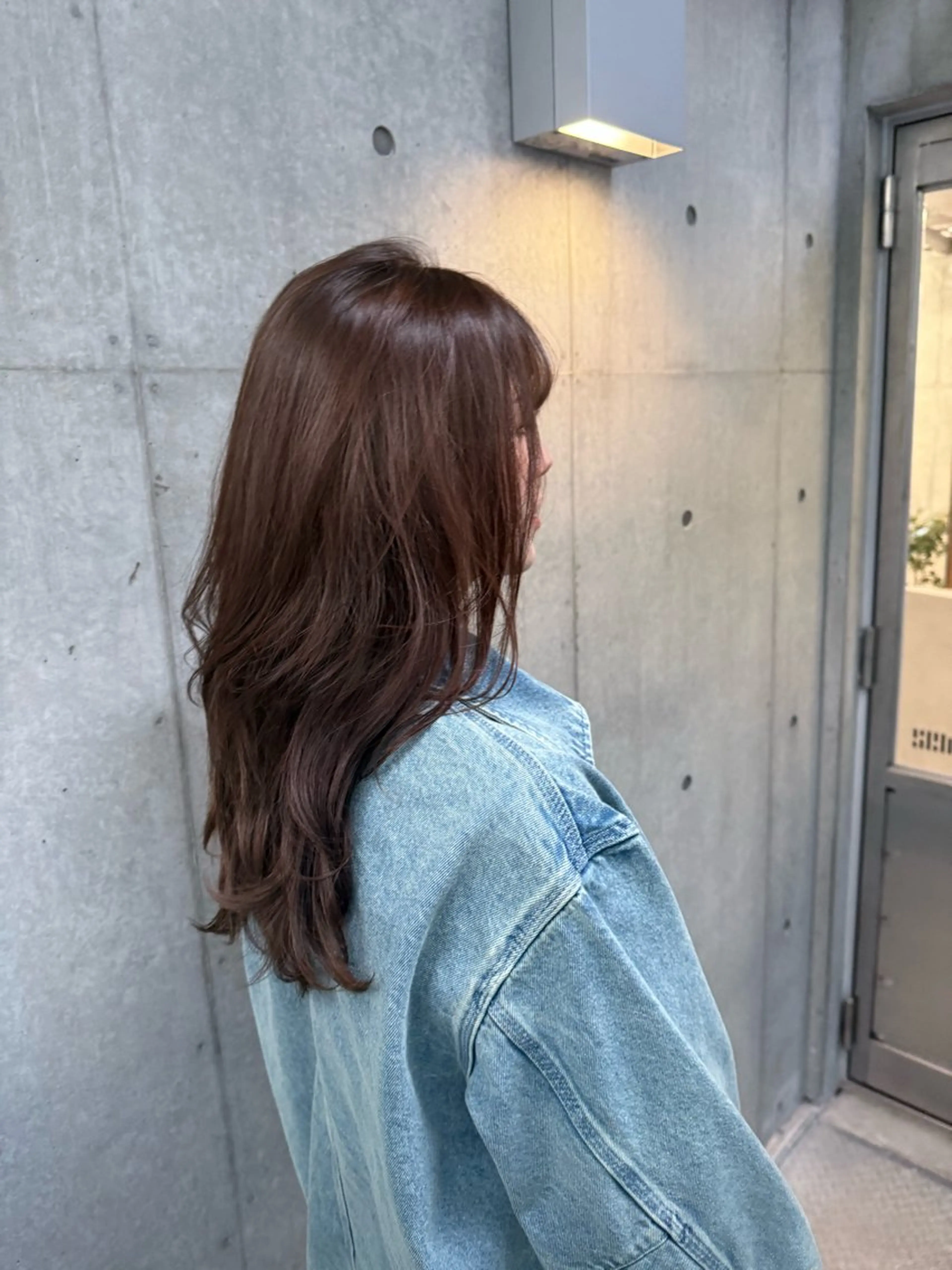 ロング カラー ロングレイヤー アッシュ ベージュカラー ブリーチ 透明感カラー カット ヘアカラー トリートメント 誰より丁寧なカット/ 小林輝/レイヤーのヘアスタイル