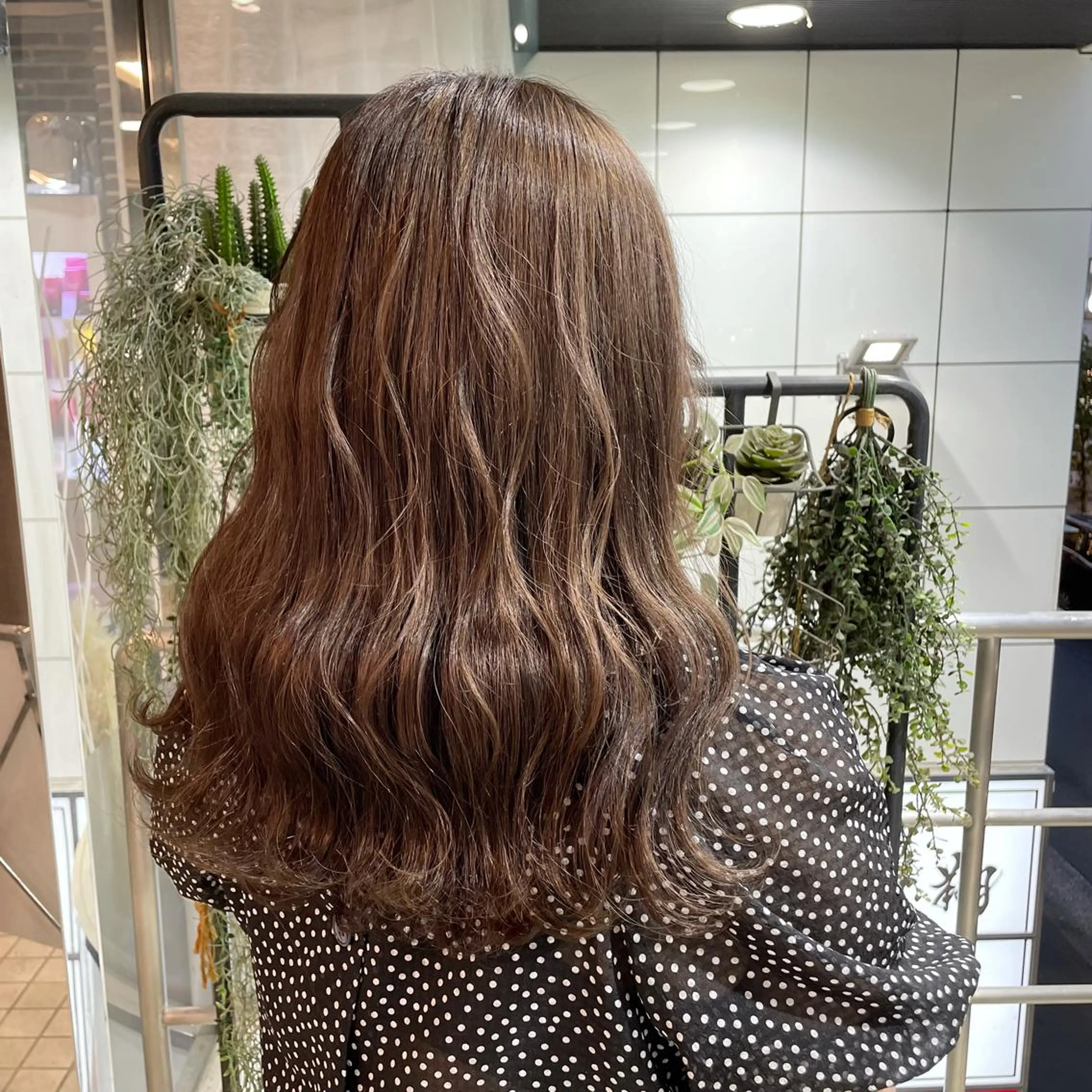 ロング カラー ブラウンカラー ヘアセット aya/小顔レイヤー /柔らかカラーのヘアスタイル