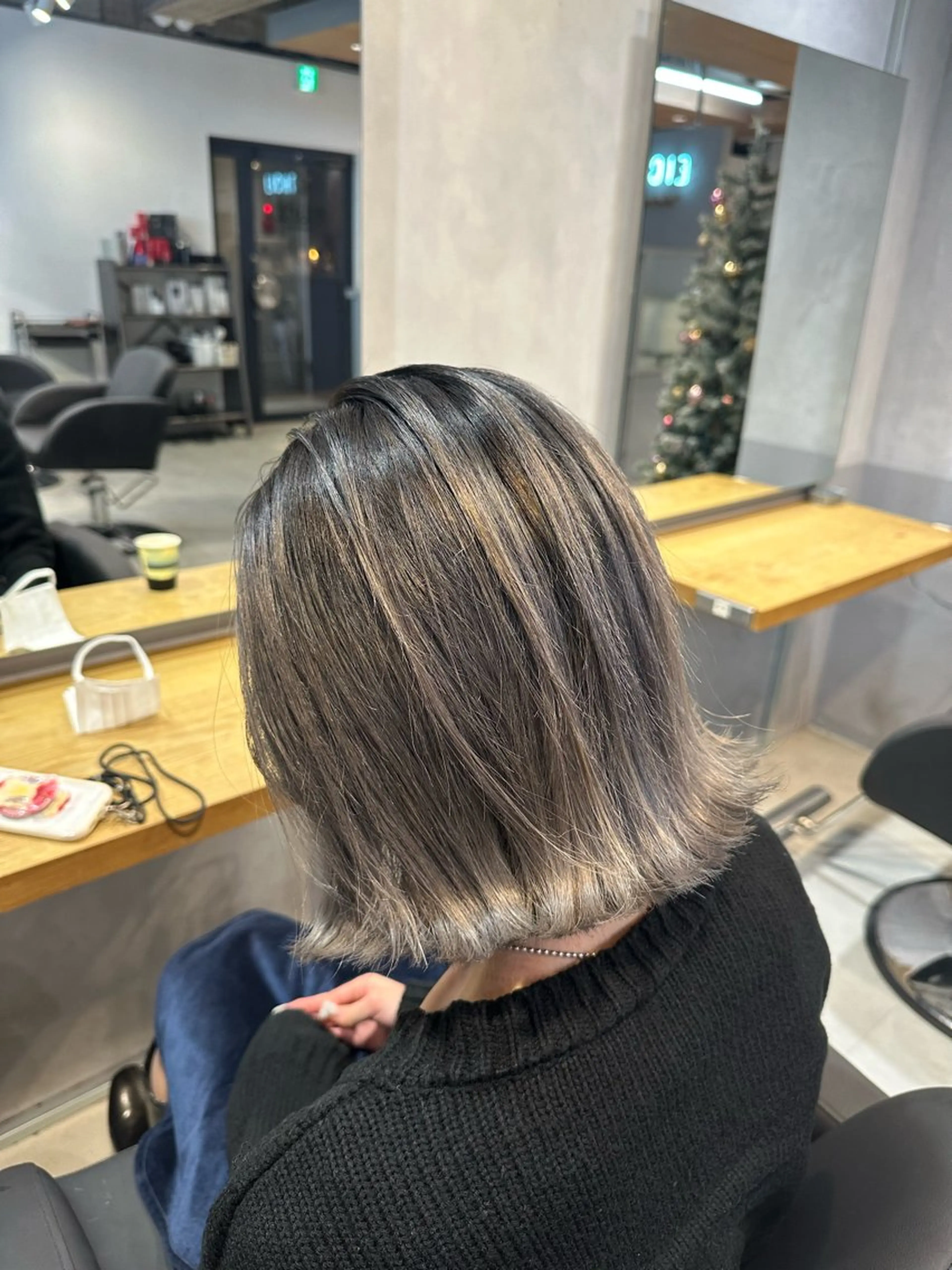 ショート カラー ヘアカラー トリートメント 💖ハイライト/ハイ トーン💖MIKIのヘアスタイル