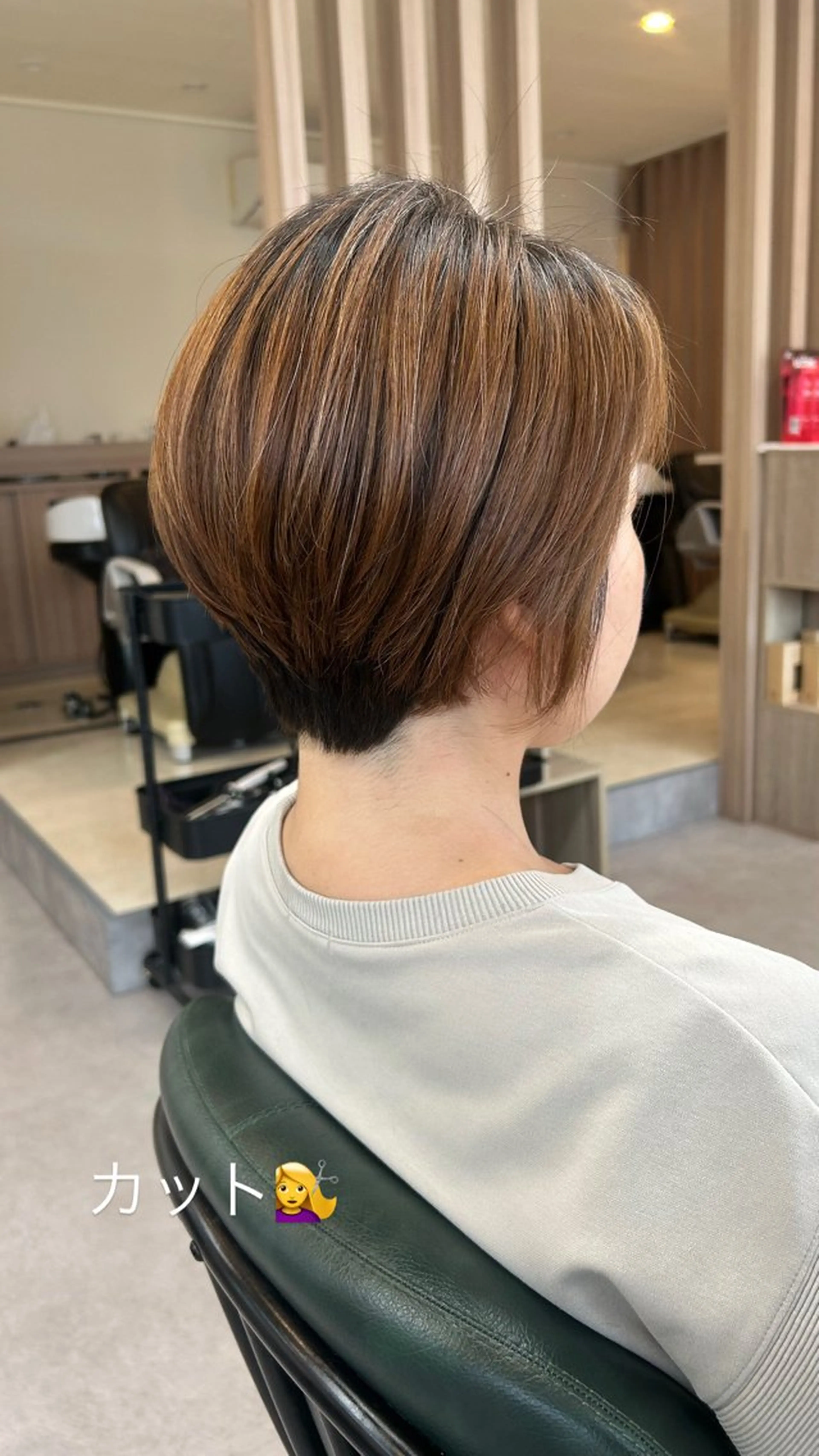 ショート TERUYA shionのヘアスタイル