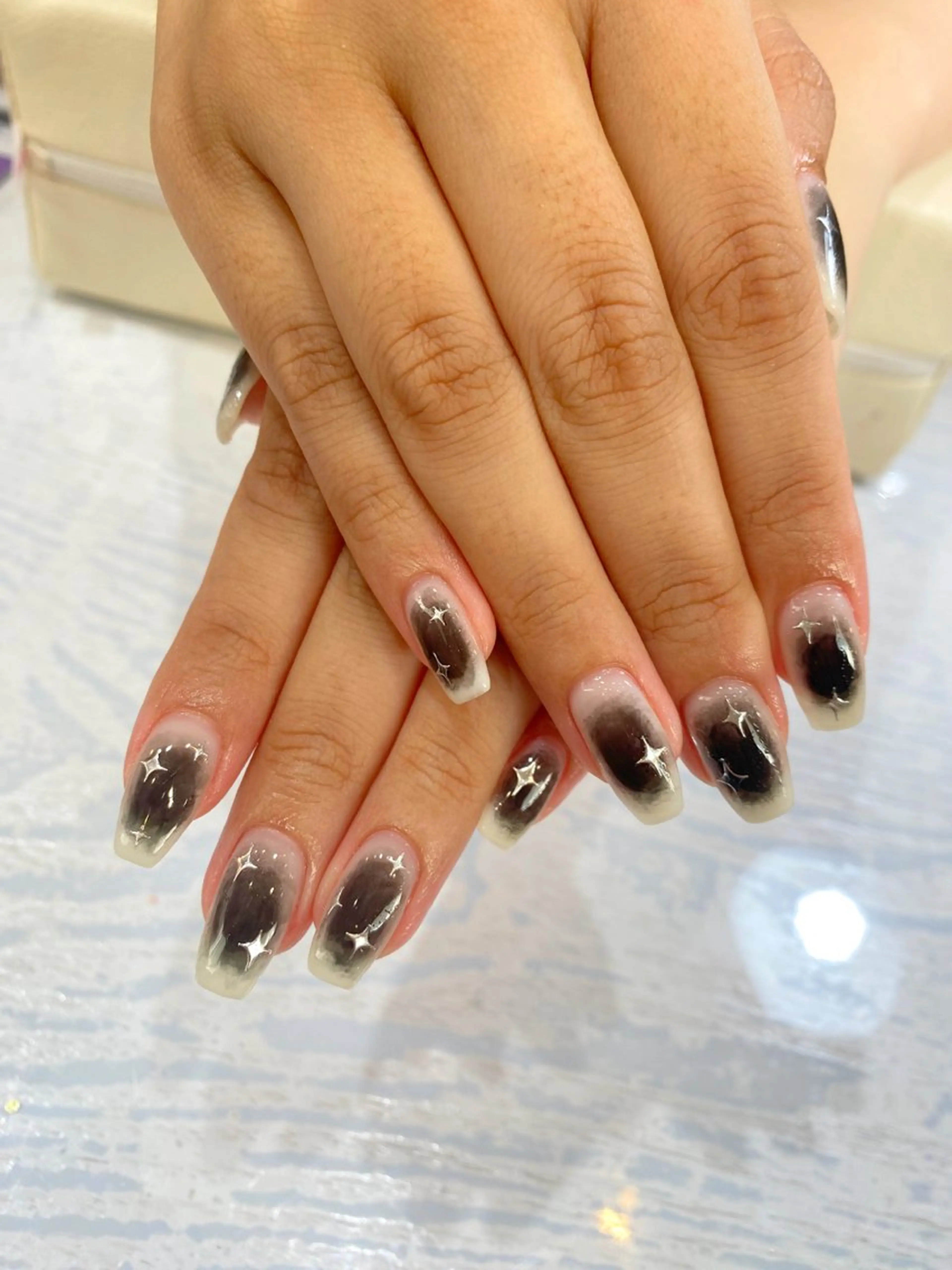 ネイル 持ち込み Nest 岩崎のネイルデザイン