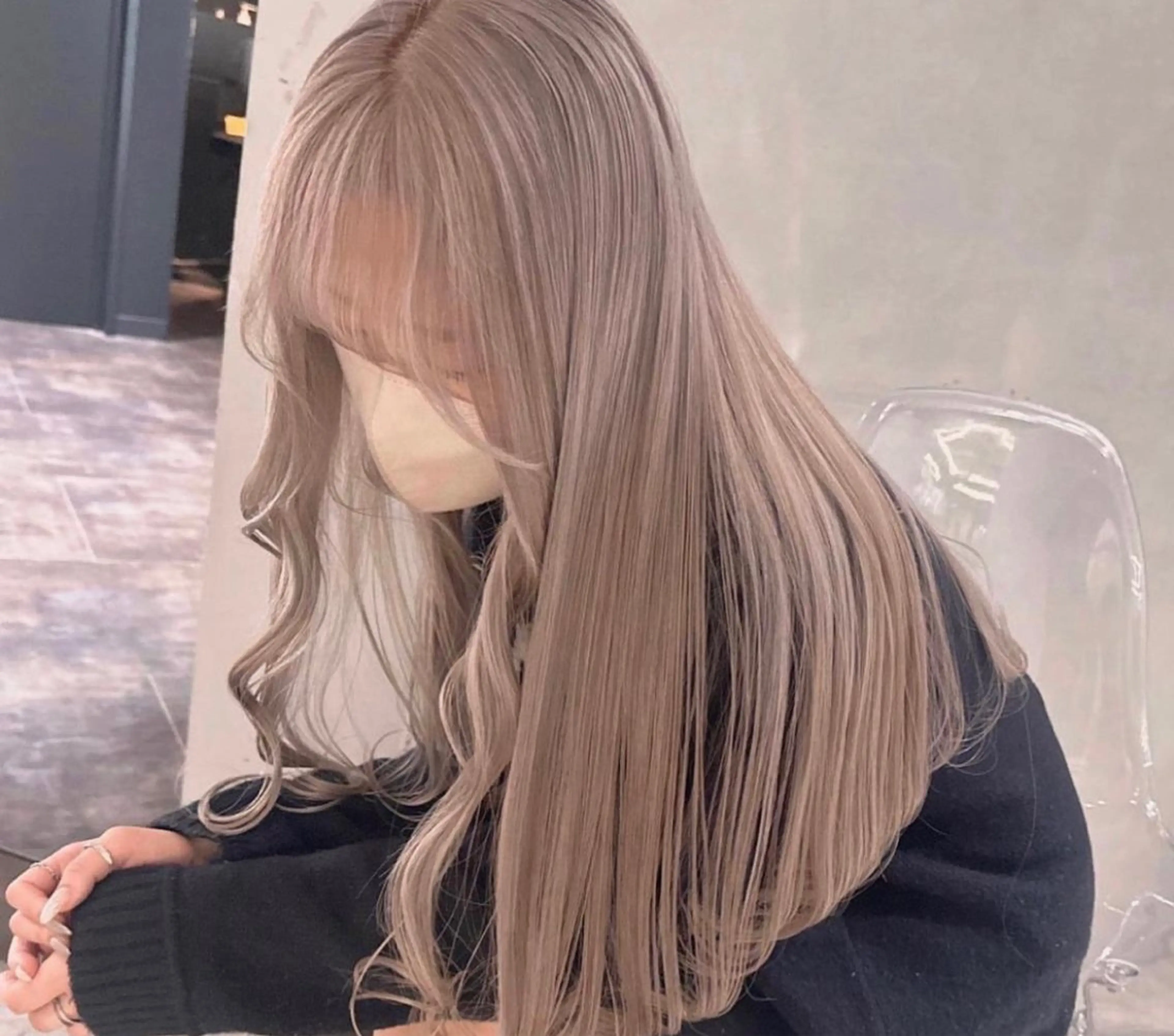 セミロング ダブルカラー 新宿のヘアスタイル