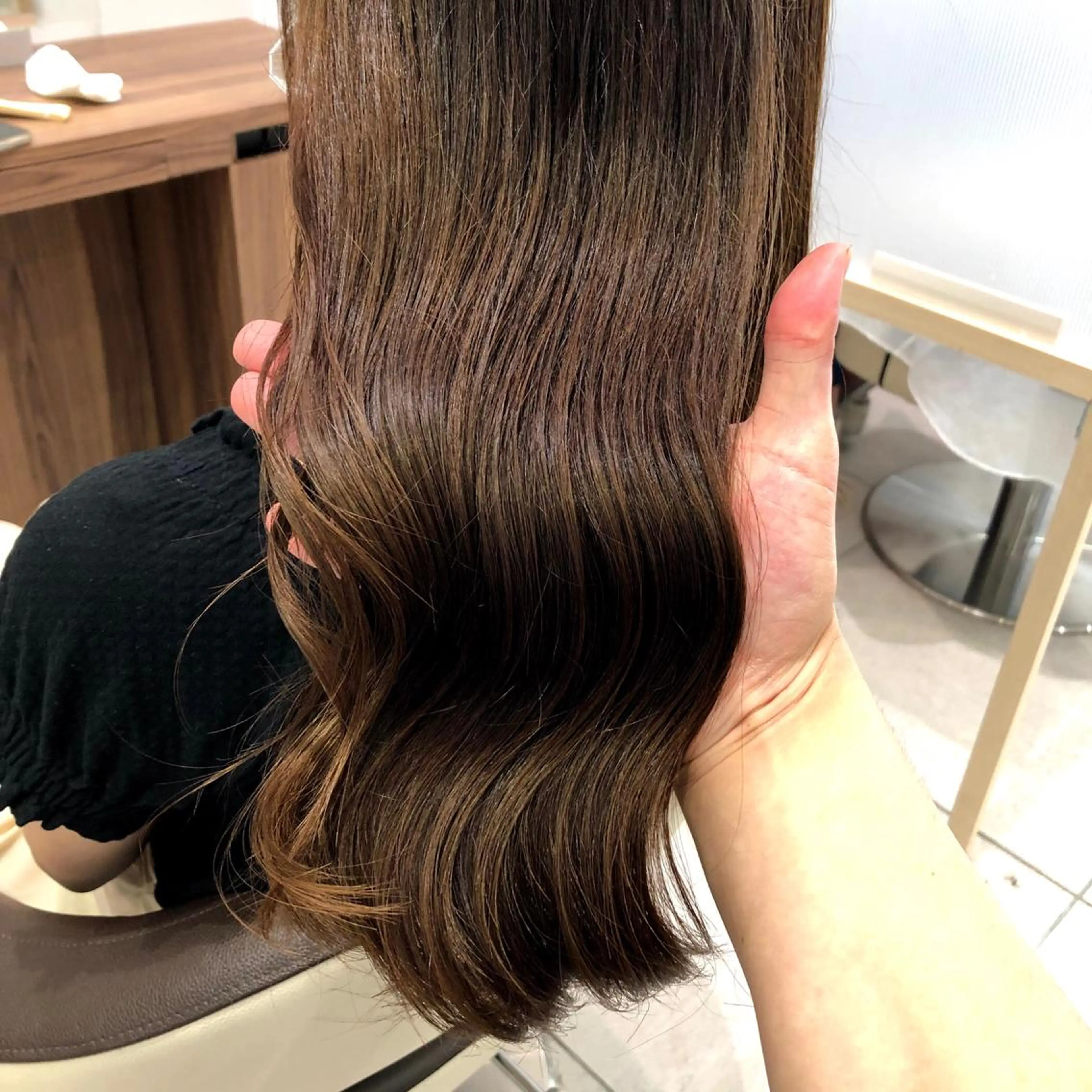ロング 髪質改善 日野・八王子レイヤー ワタナベリョウマのヘアスタイル