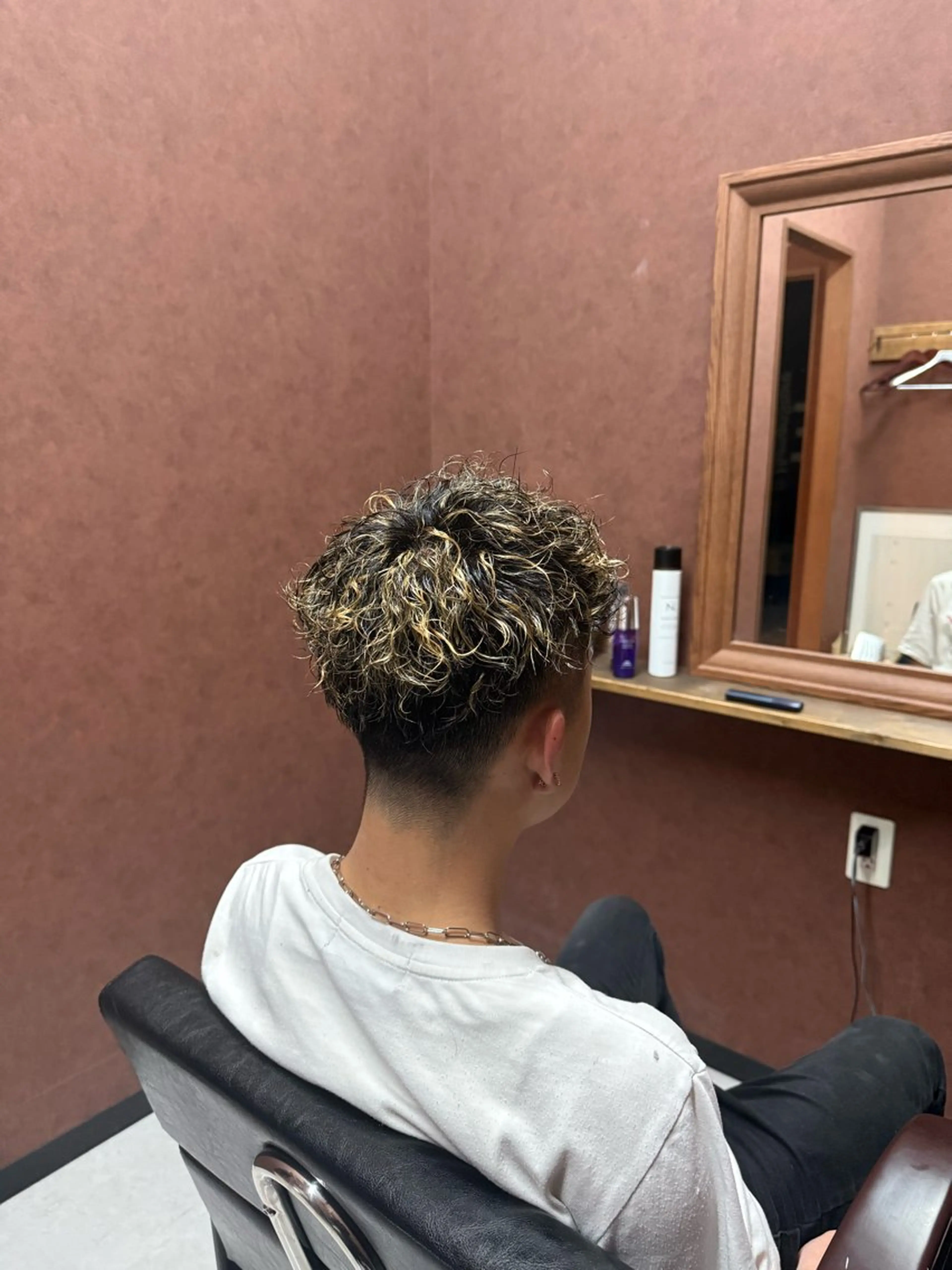 カラー パーマ メンズ メンズブリーチ ブリーチ 抜きっぱなしブロンド カット ヘアカラー パーマ メンズ特化 / Reiのヘアスタイル