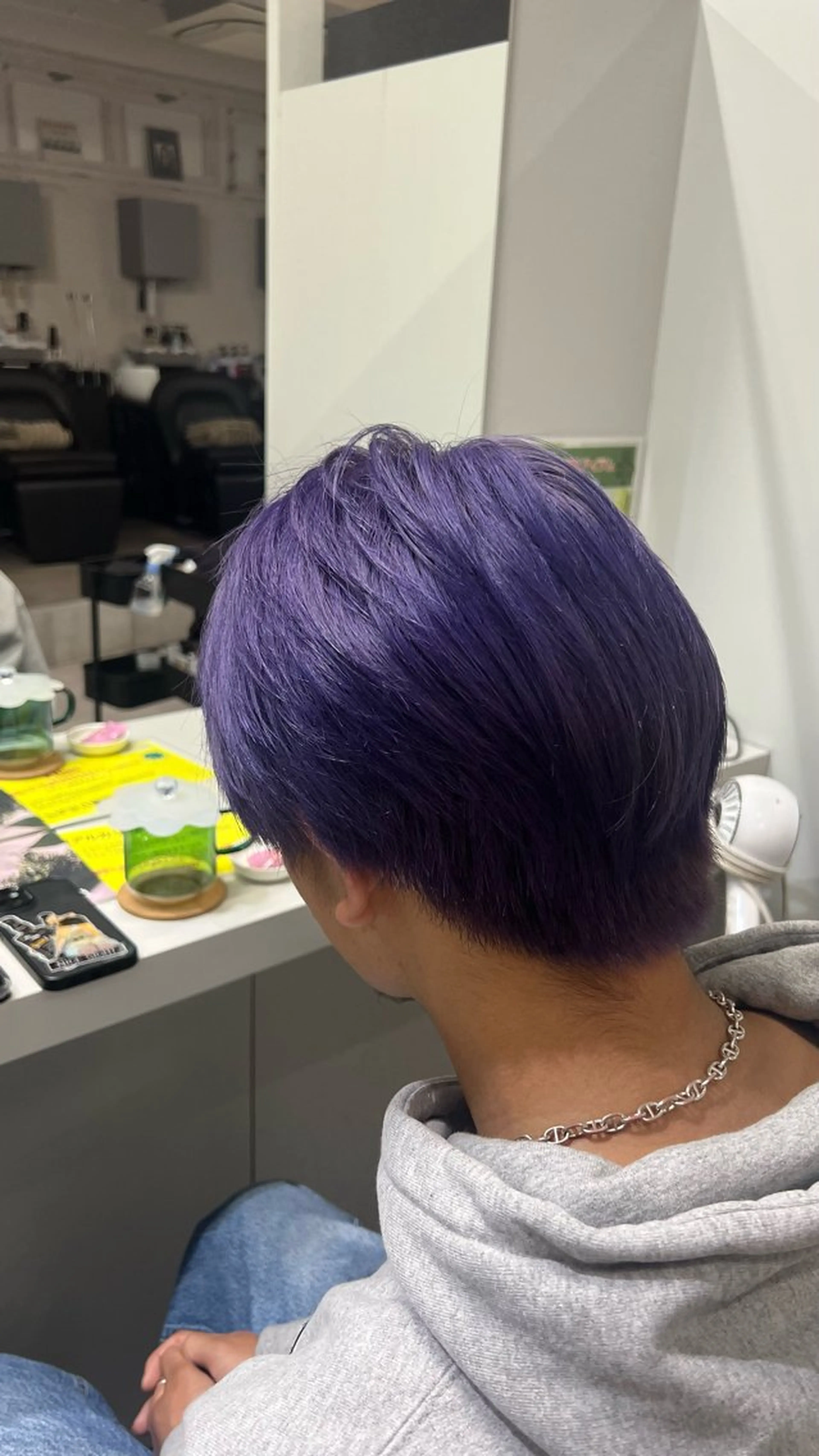 ショート カラー ブリーチ パープルカラー カット ヘアカラー 🎀tokute ナオ🧸のヘアスタイル