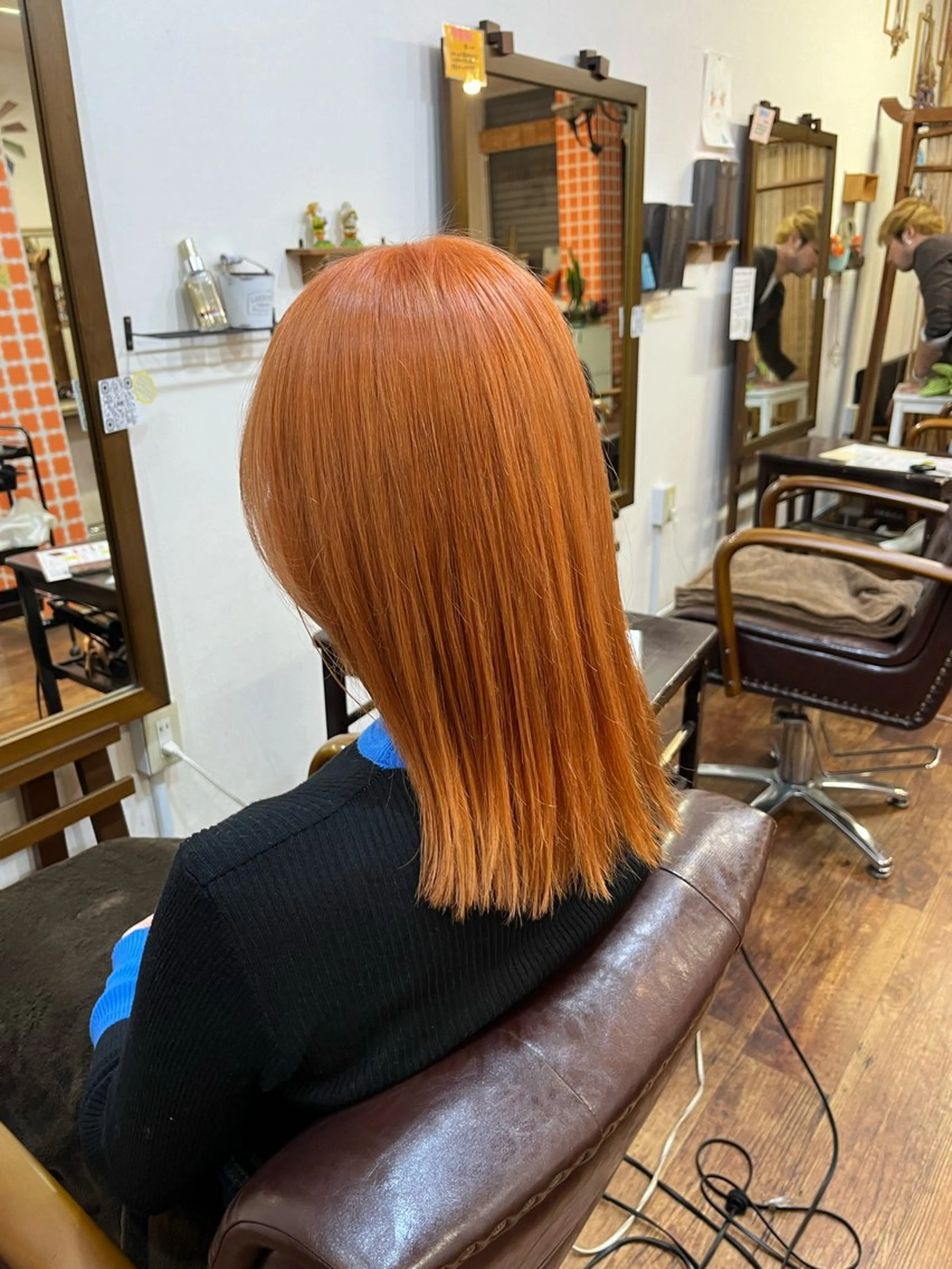 ショート カラー ヘアアレンジ ブリーチ ケアブリーチ ハイトーンカラー オレンジ 外国人風カラー Raugh by Apri Lush所属・中津川 愛恵のヘアスタイル