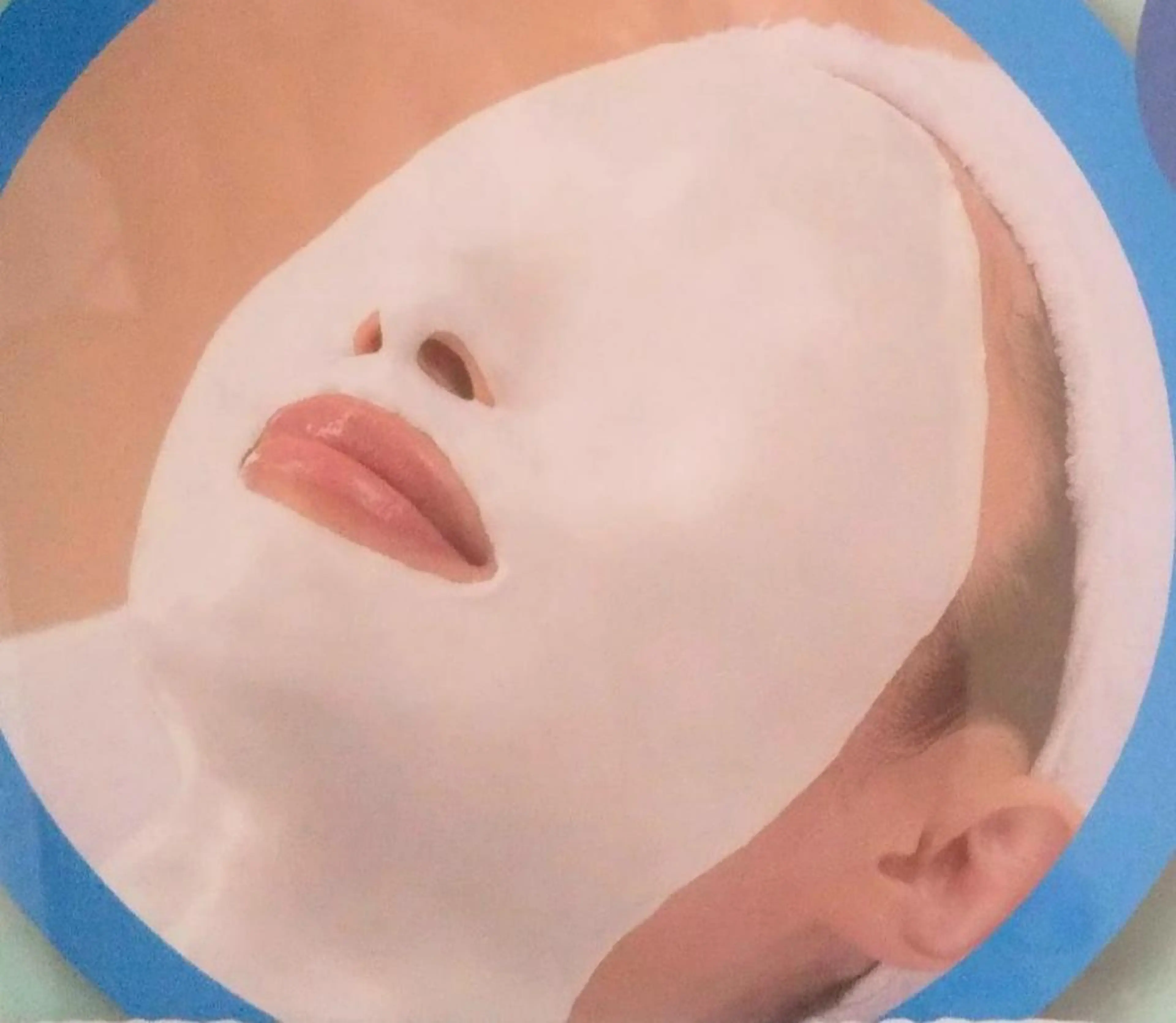 エステ＆デコルテ＆ヘッドマッサージ、毛穴スペシャルケア＆パックホワイト。美白　シミ　日焼けの写真