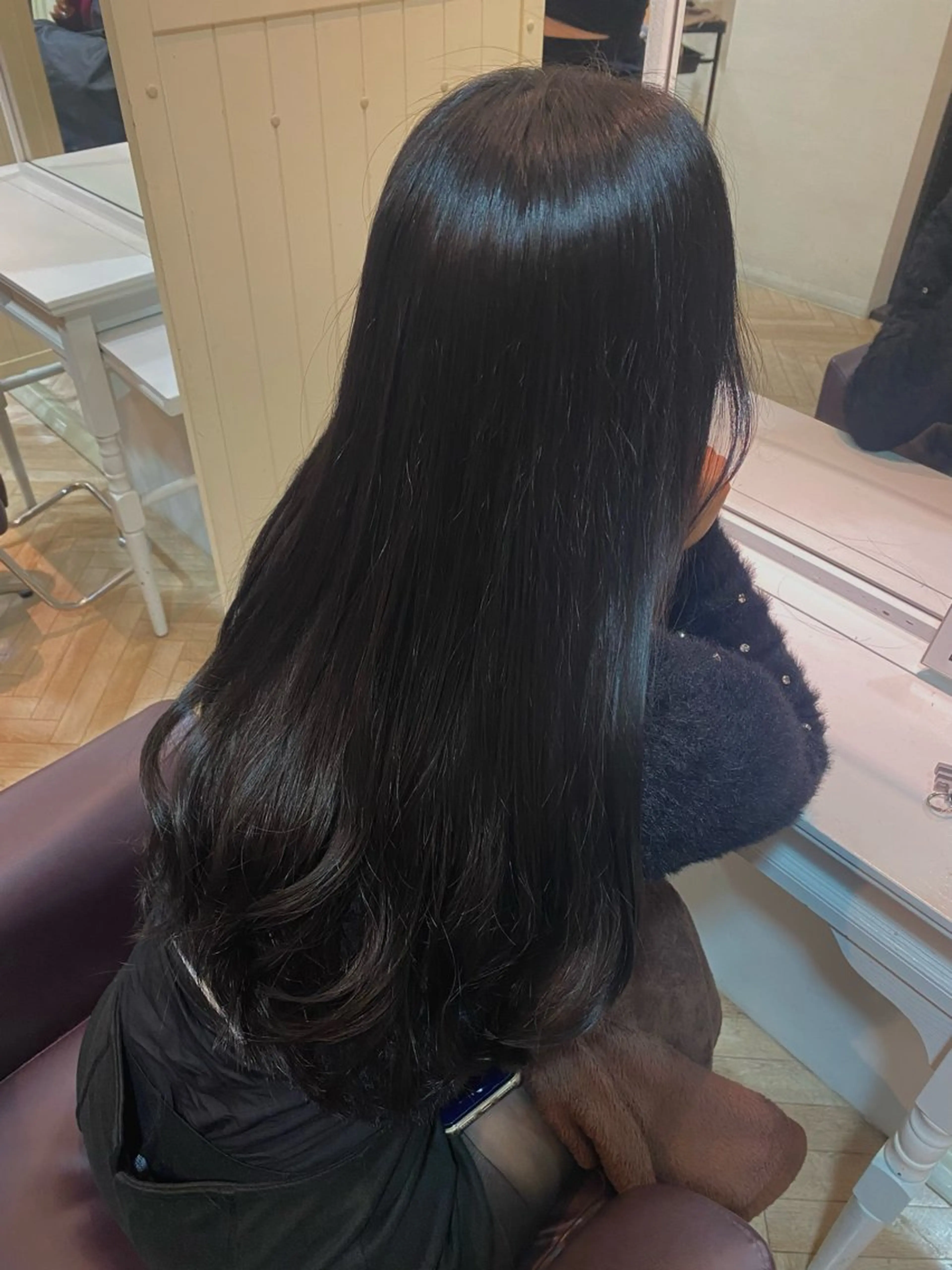 ロング レイヤーカット カット Reginavita栄店 【レジナヴィータ】所属・鈴木 二依奈のヘアスタイル