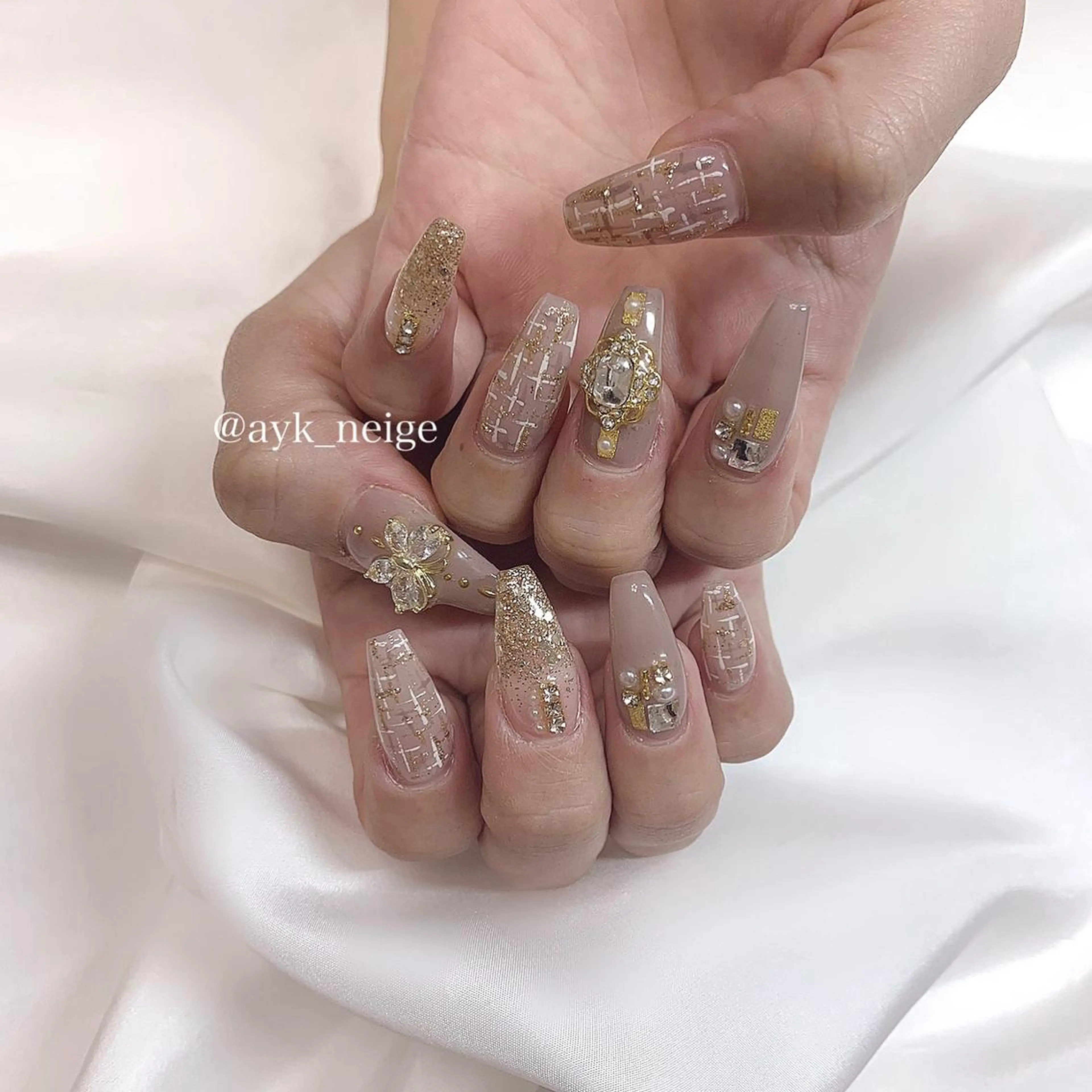 ネイル オーロラネイル フットネイル キラキラネイル 韓国ネイル ツイードネイル n'eige nail所属・大谷 綾香のネイルデザイン