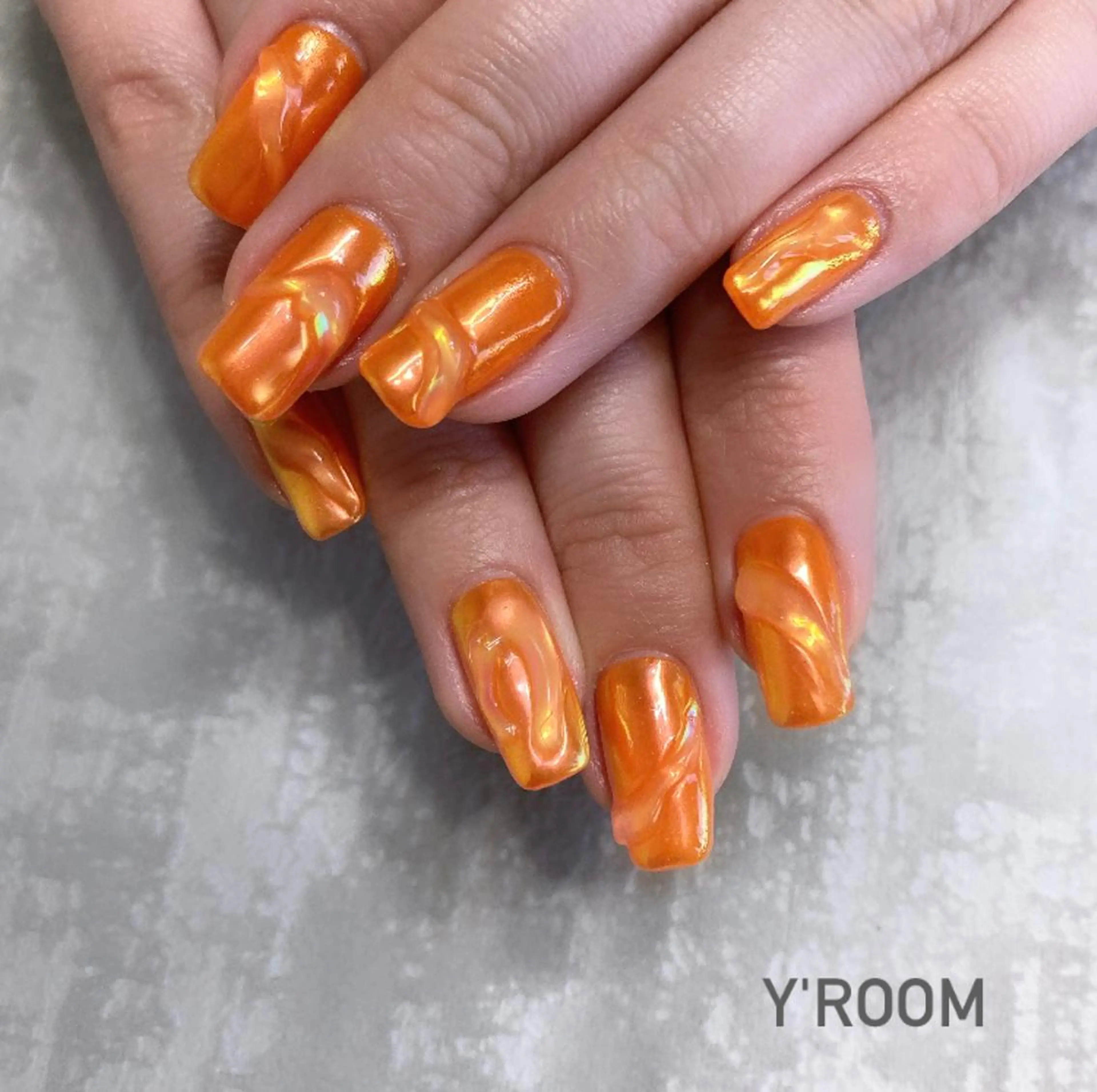 ネイル オーロラネイル フラッシュネイル フットネイル ジェルネイル 氷ネイル・うるうるネイル ハンドネイル YUKA （ネイリスト）のネイルデザイン