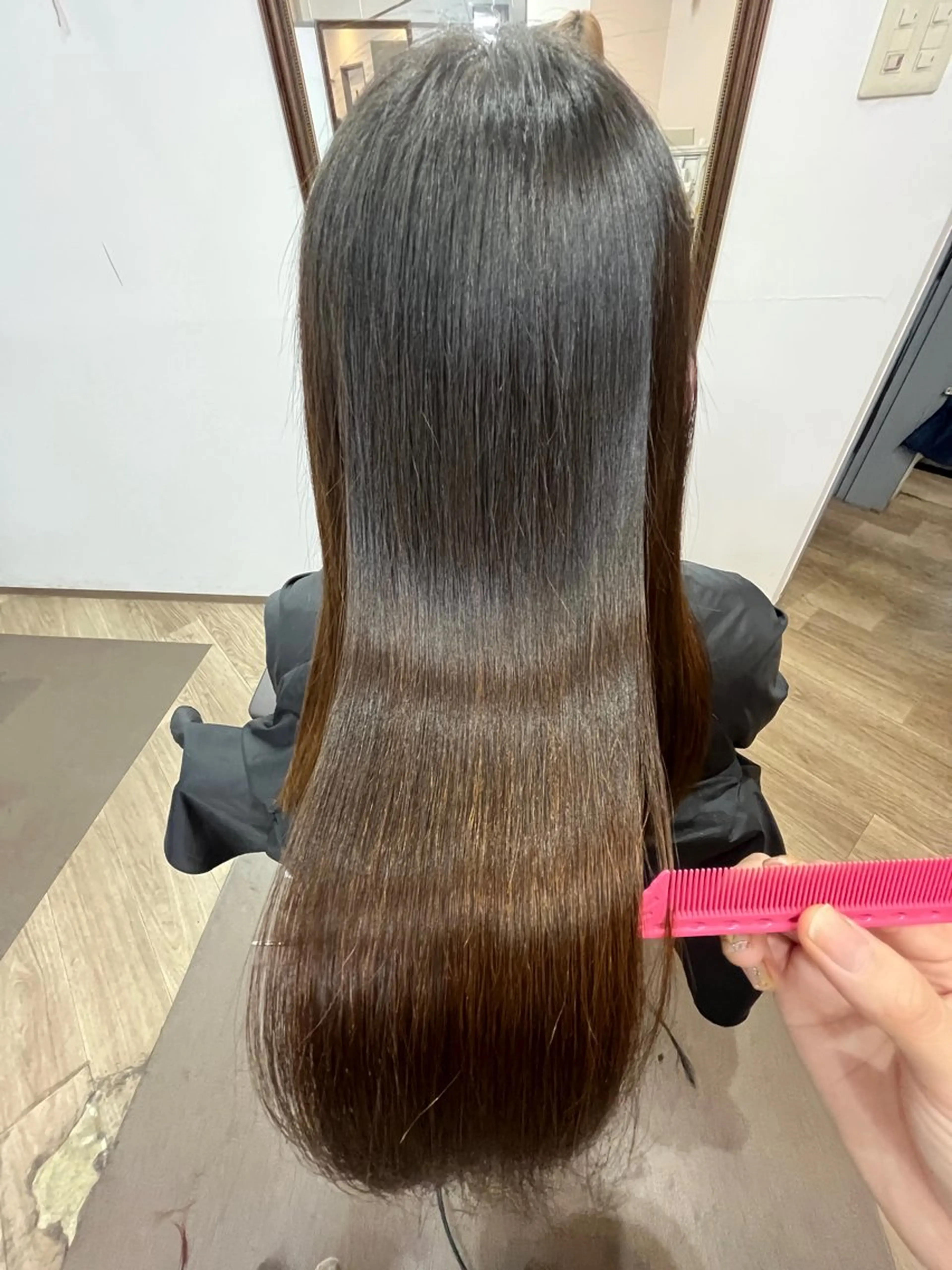 ロング 縮毛矯正 hanaco .のヘアスタイル