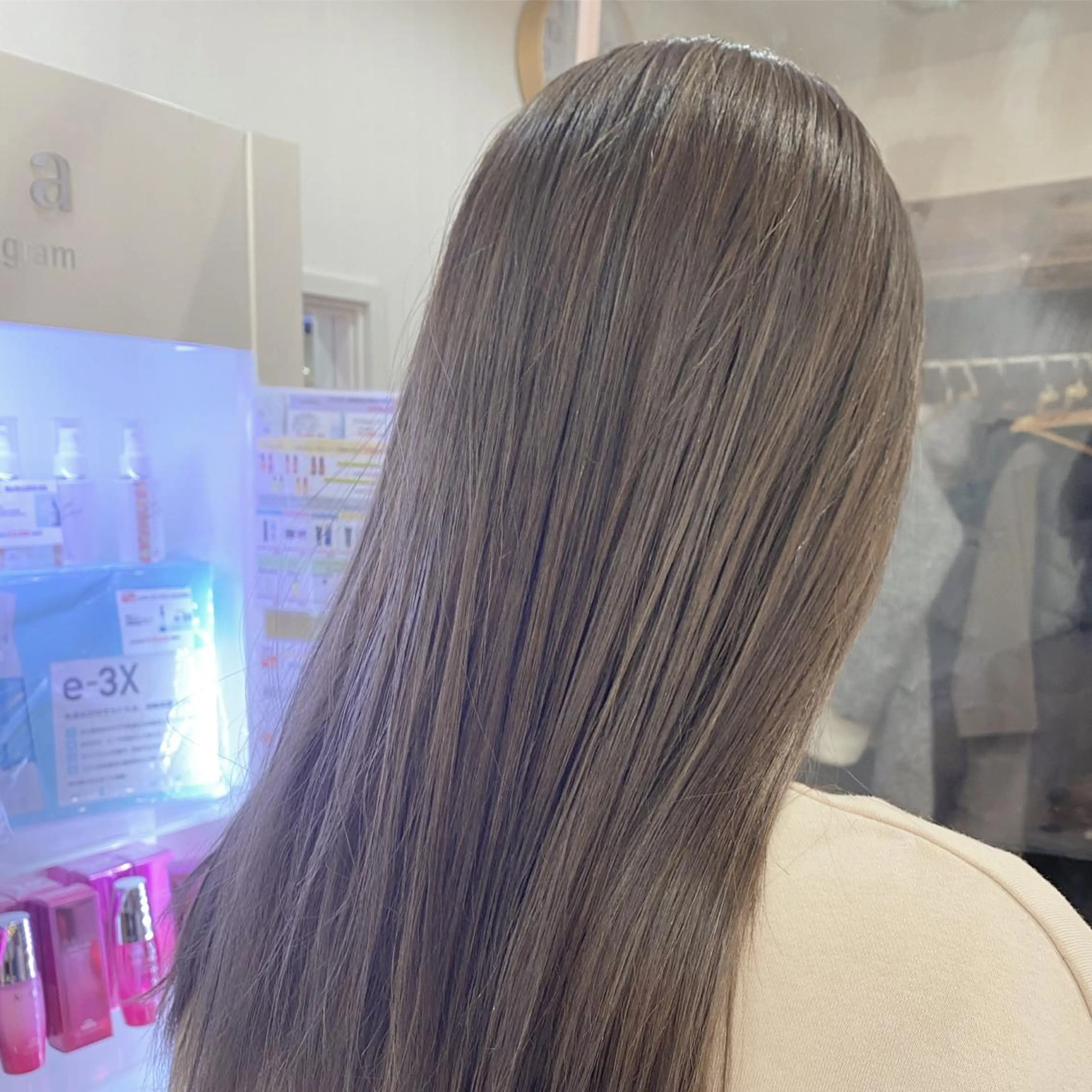 ロング カラー アディクシーカラー ダブルカラー ハイライトカラー ハイライト トリートメント 若林 亜季のヘアスタイル