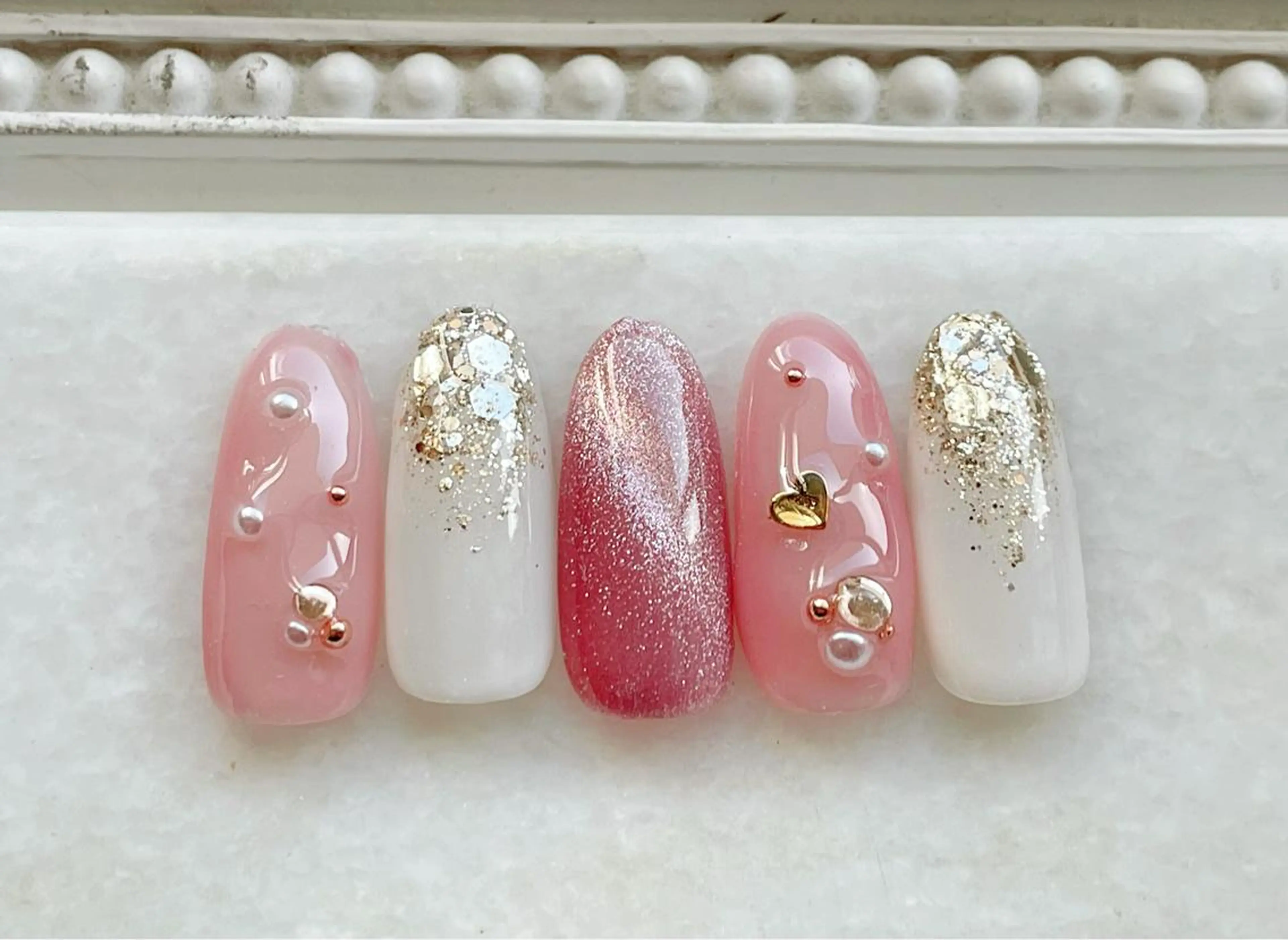 ネイル ジェルネイル ハート パラジェル ピンク バレンタイン ハンドネイル Satomi  のネイルデザイン