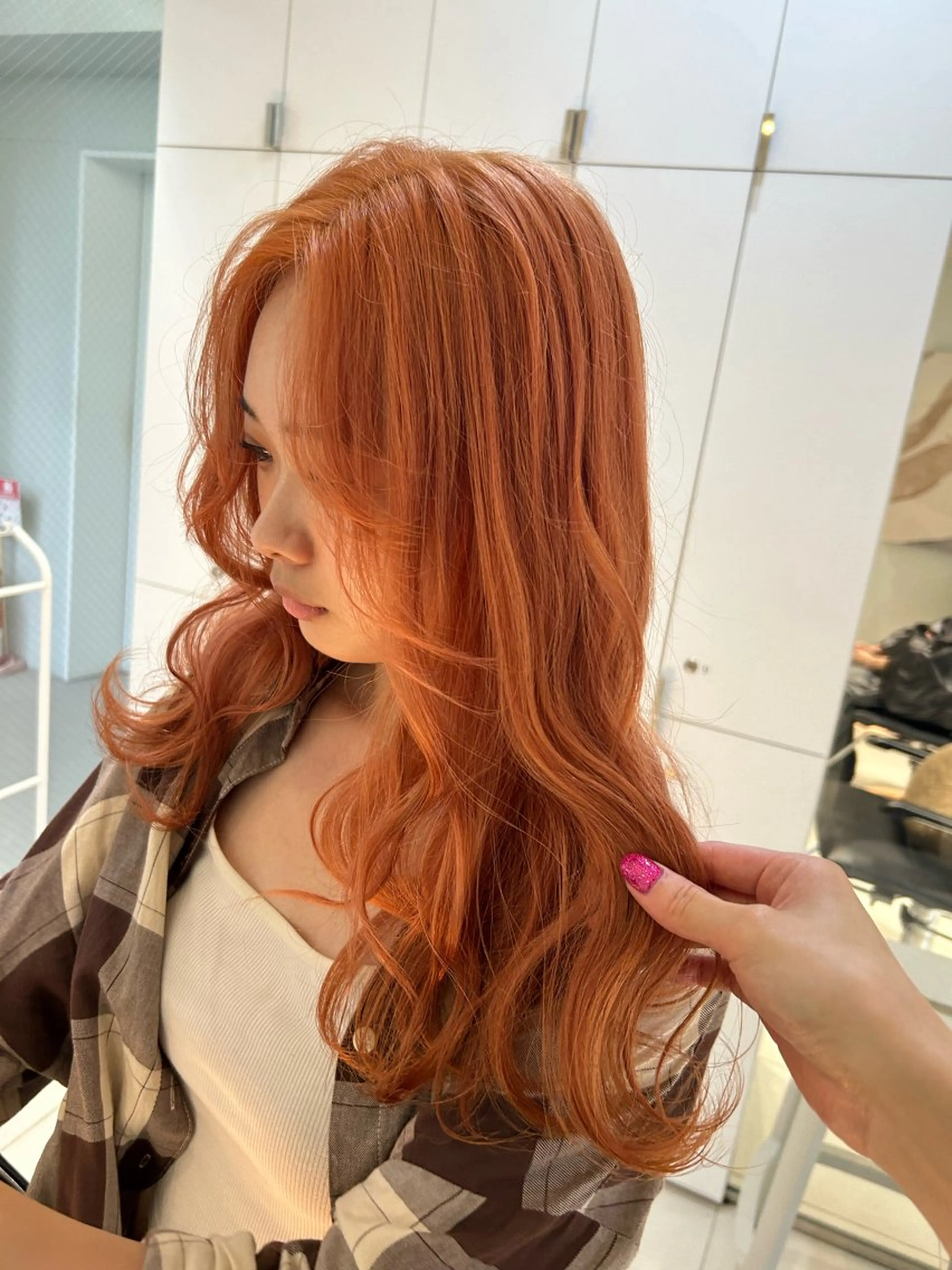 セミロング カラー オレンジ 《暖色/韓国hair 》🇰🇷桑原ユキネのヘアスタイル