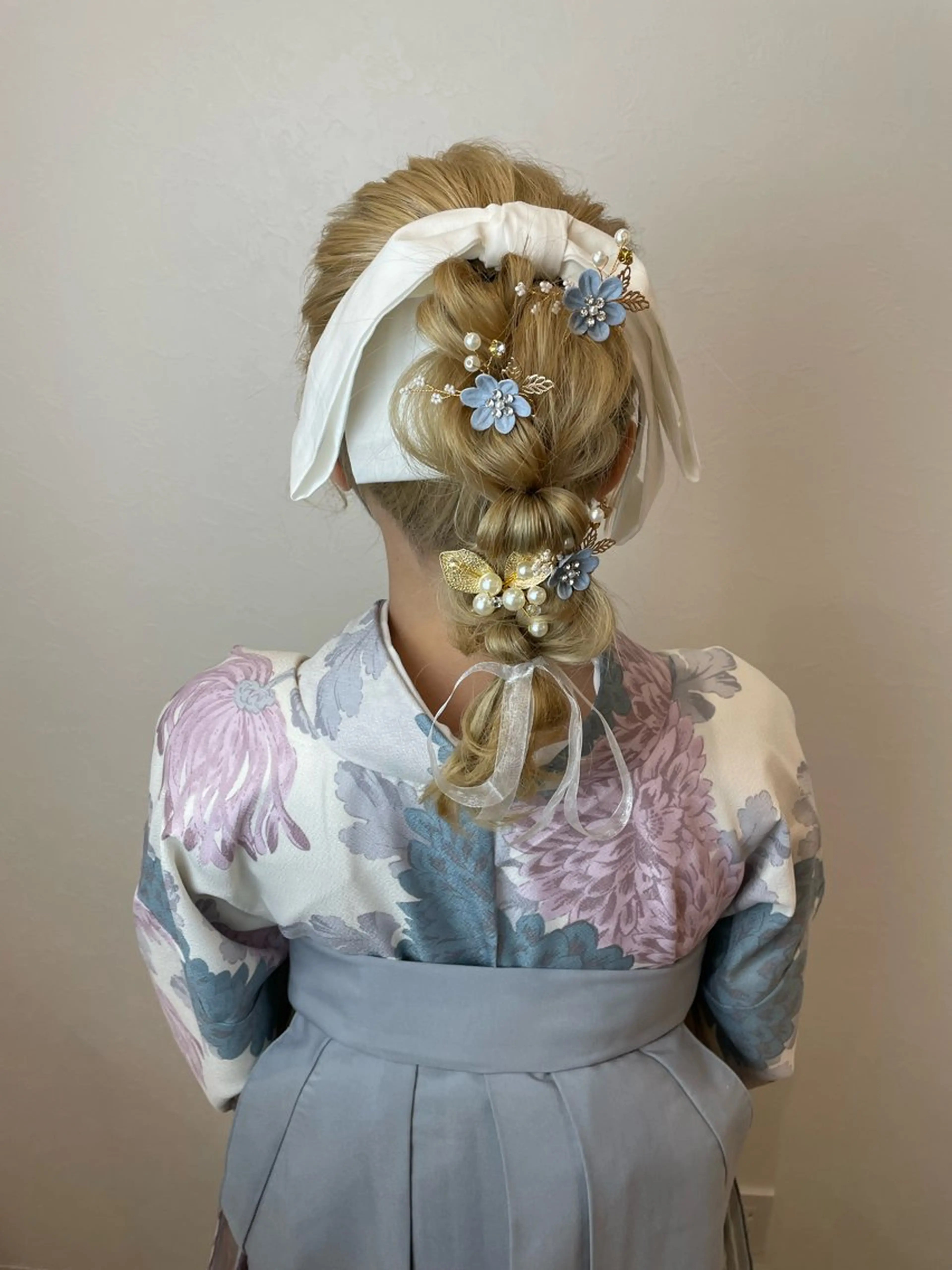 ヘアアレンジ 楢本 彩耶のネイルデザイン