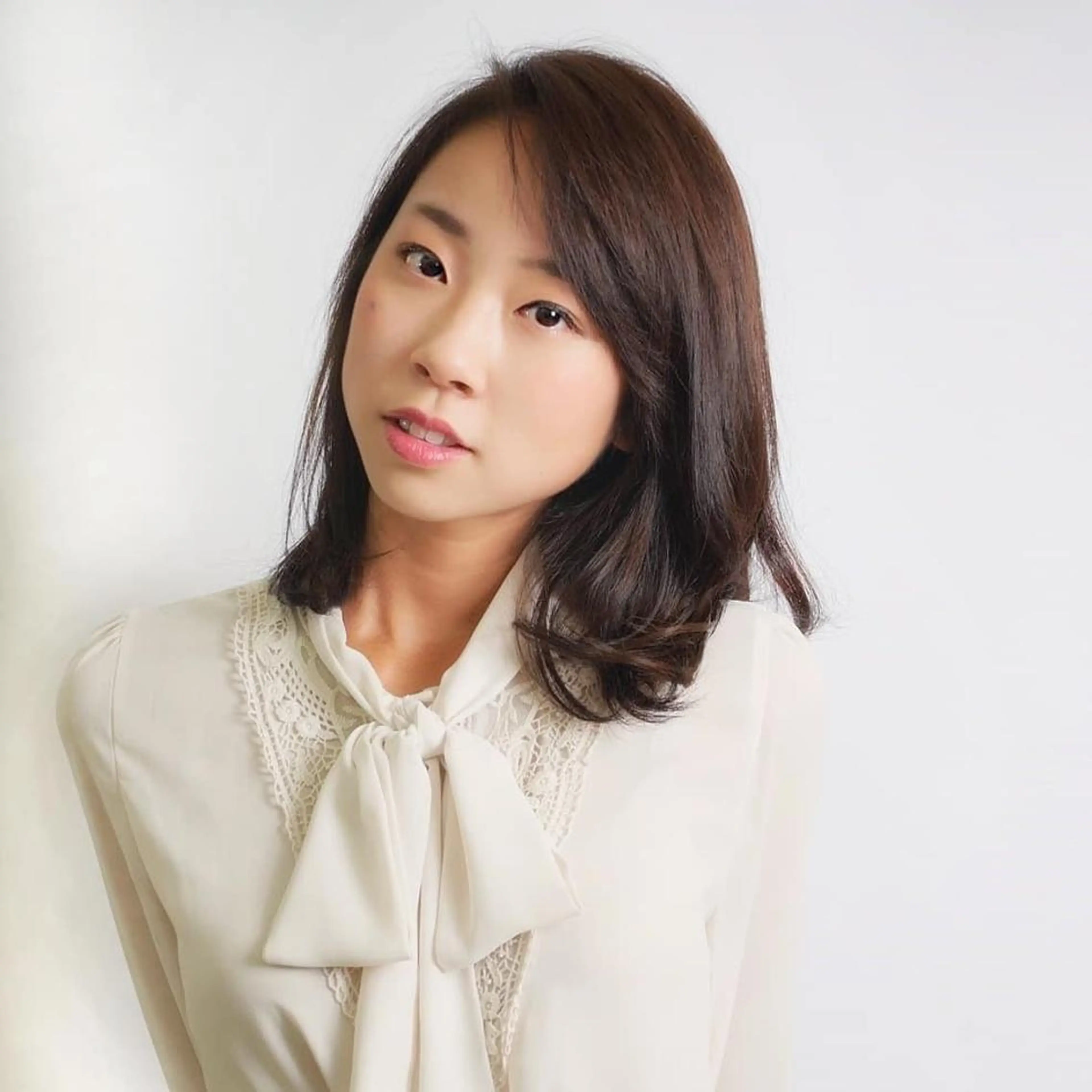 ミディアム 大人の艶髪✂️ 矢崎美紀のヘアスタイル