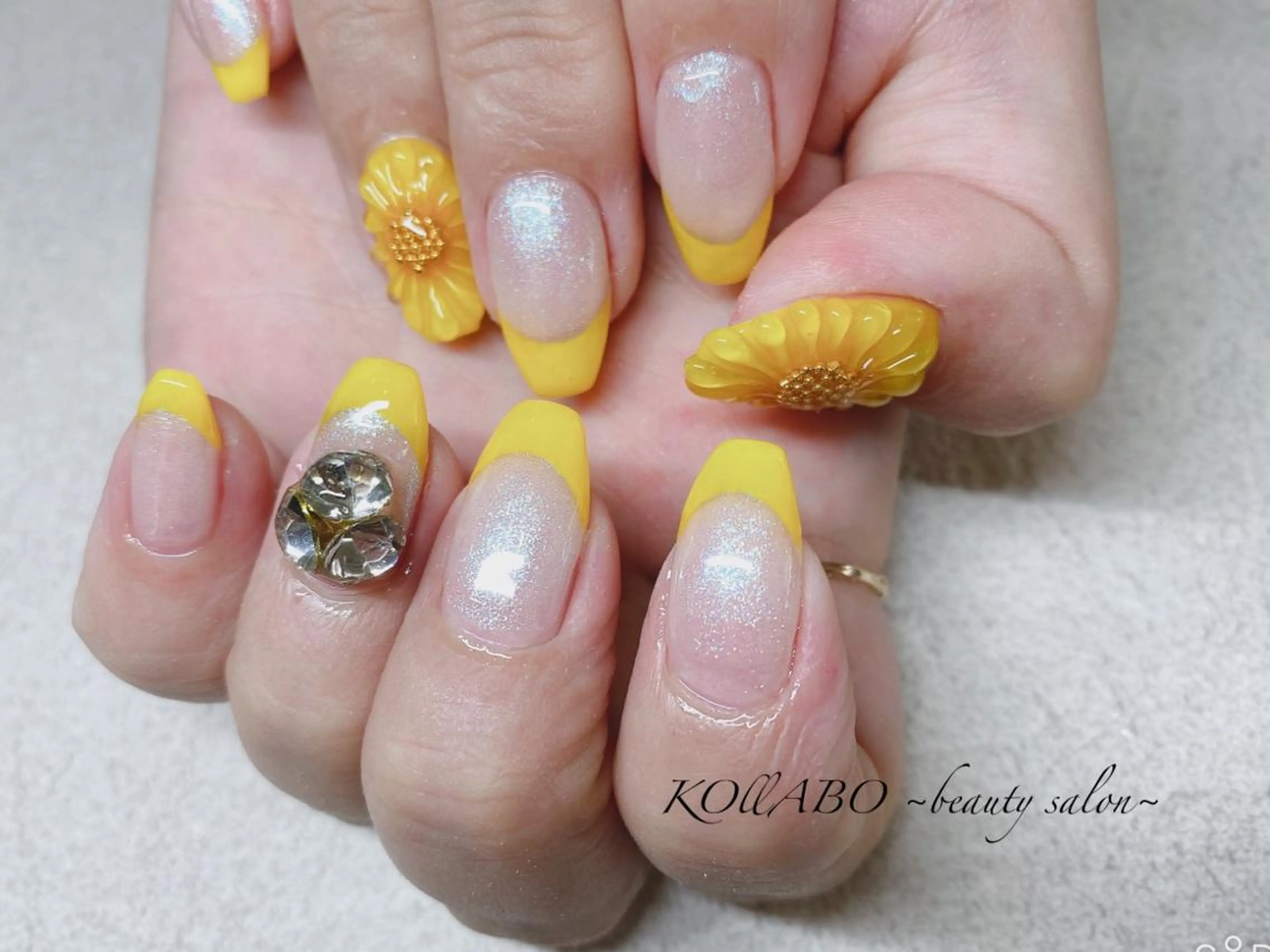 ネイル KOLLABO nailのネイルデザイン