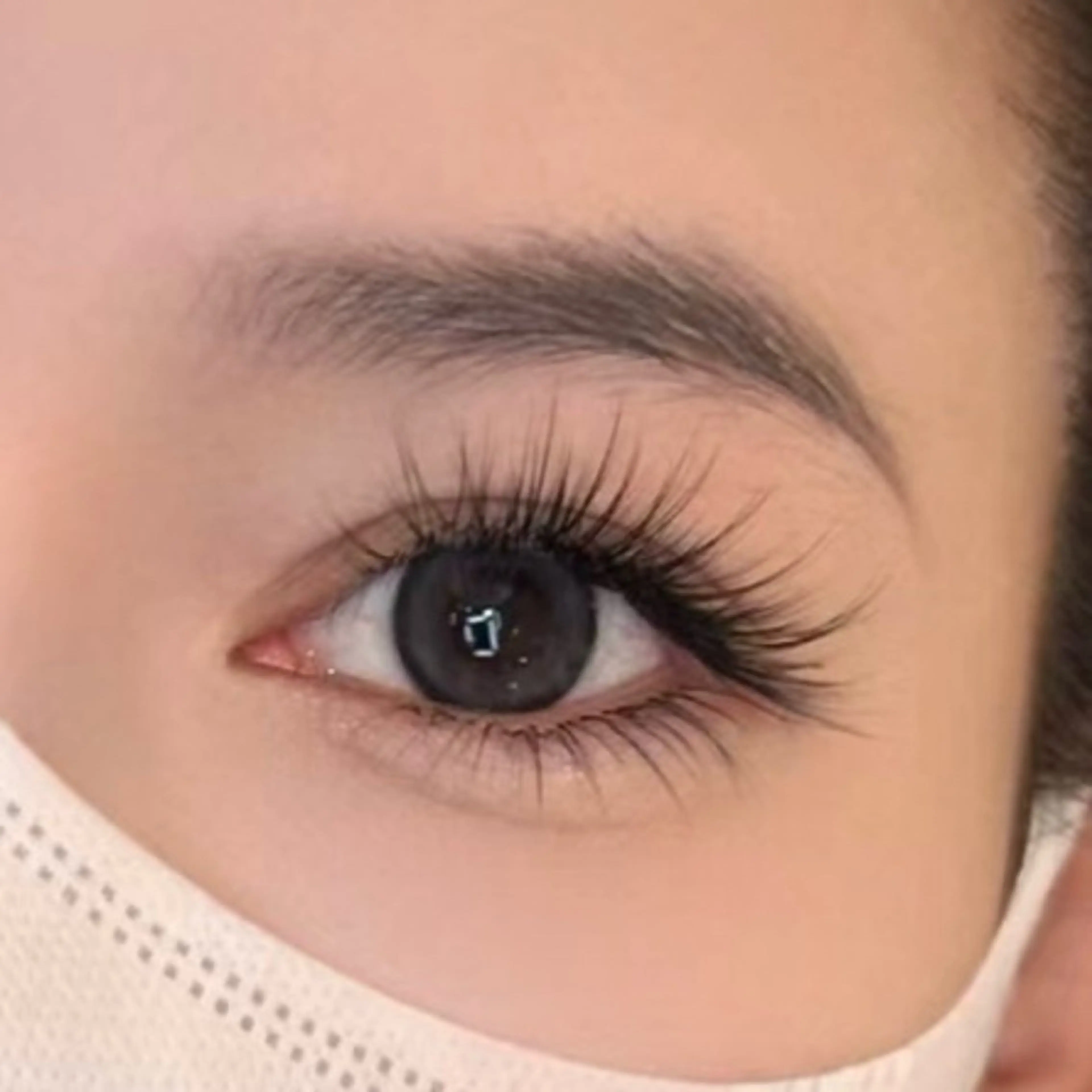 マツエク・マツパ 束感まつ毛 カラーマツエク フラットラッシュ パリジェンヌラッシュリフト まつげパーマ 西山 雅子のマツエク・マツパデザイン