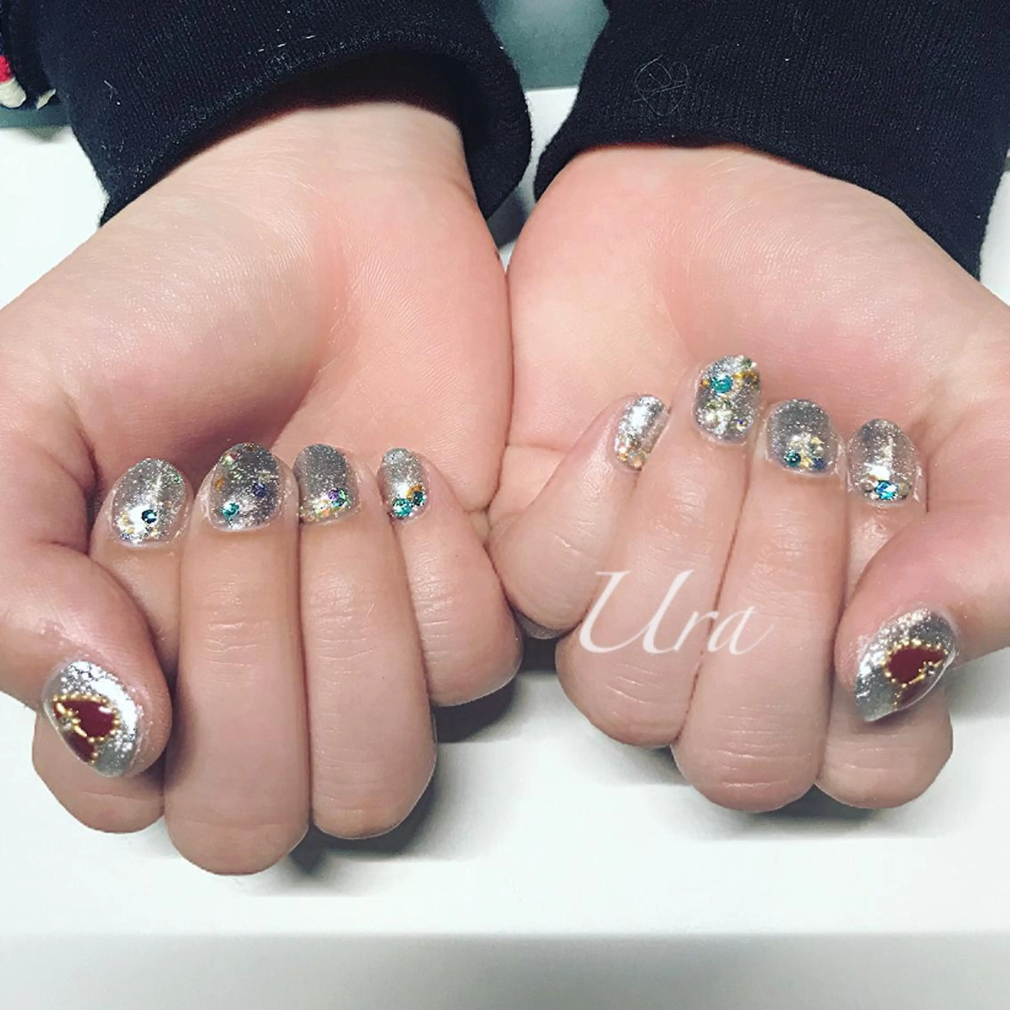 ネイル ラメ(グリッター) シルバー ストーンネイル UrakoNail 《nail》のネイルデザイン