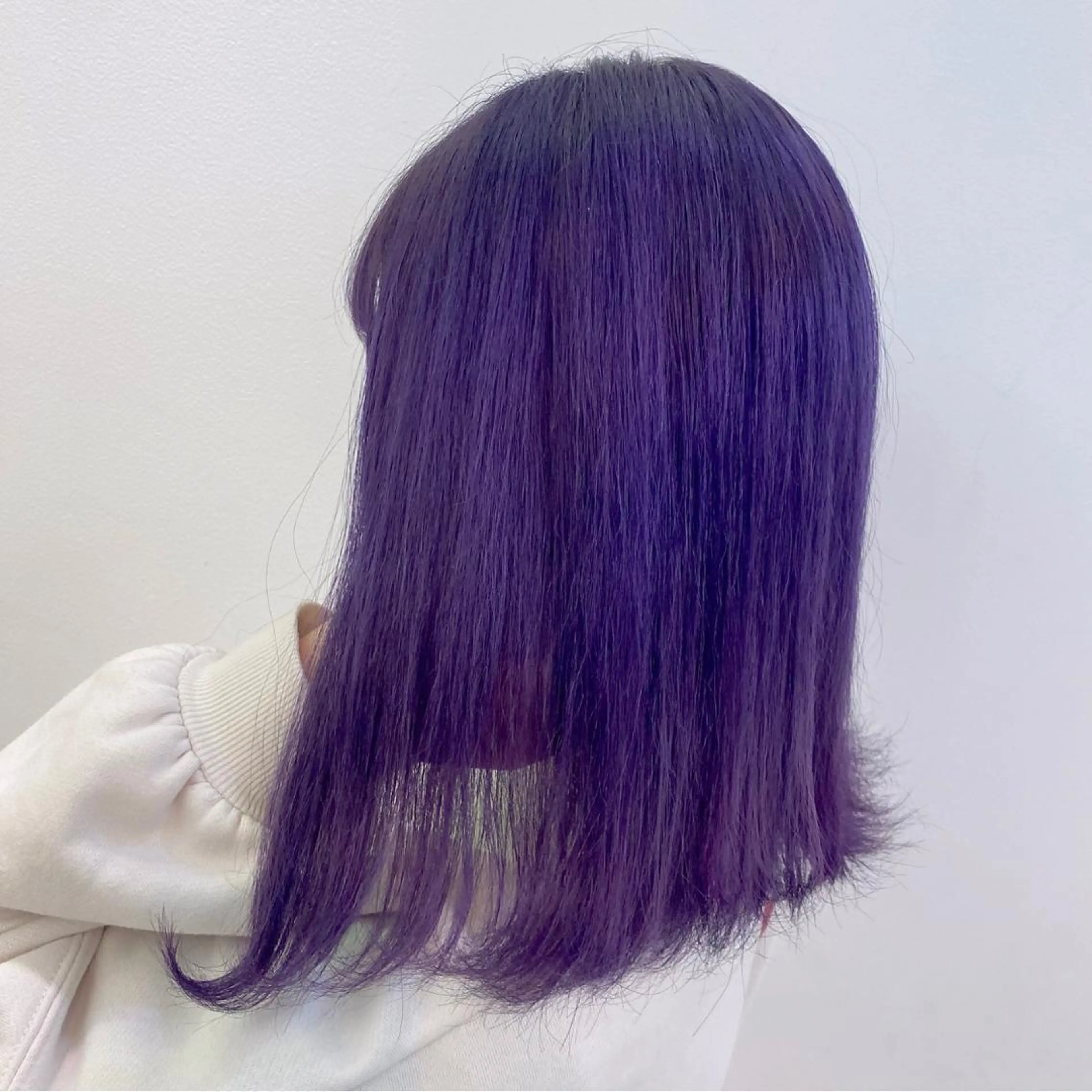 セミロング 渡邊 唯のヘアスタイル