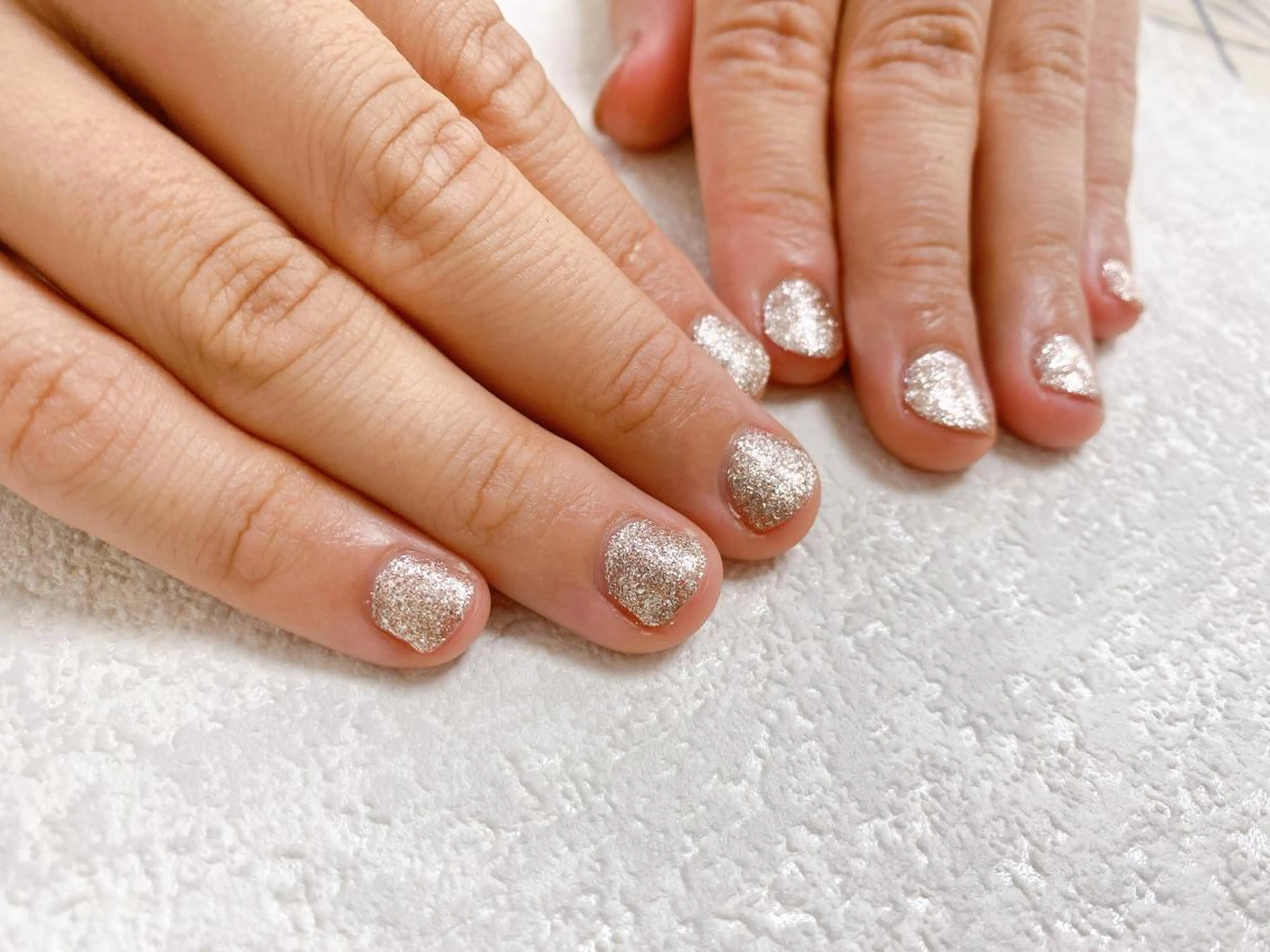 ネイル オーロラネイル フラワーネイル フットネイル フレンチネイル ジェルネイル mogunail &blowのネイルデザイン