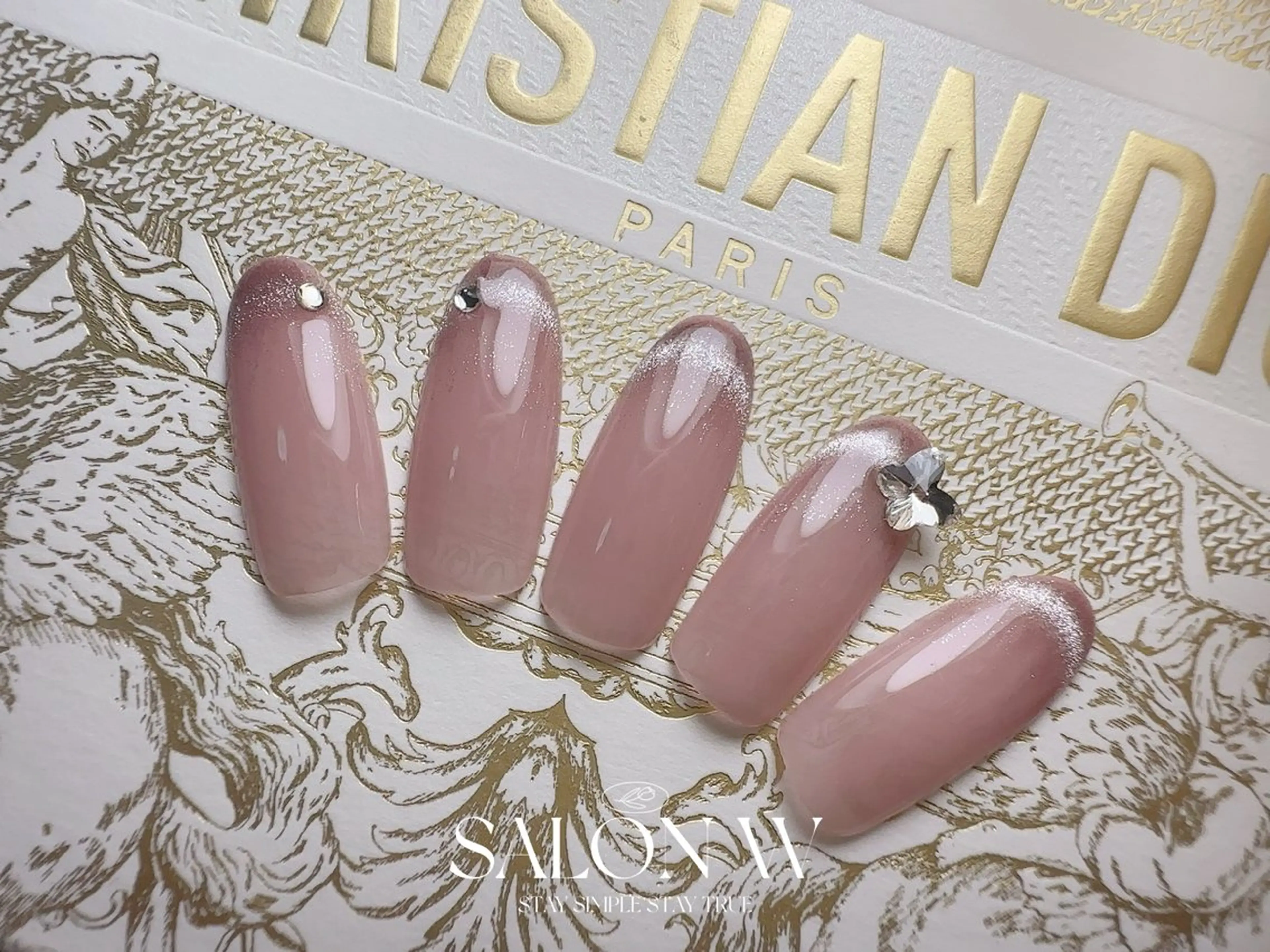 ネイル 佐藤✨LUNE nail salonのネイルデザイン