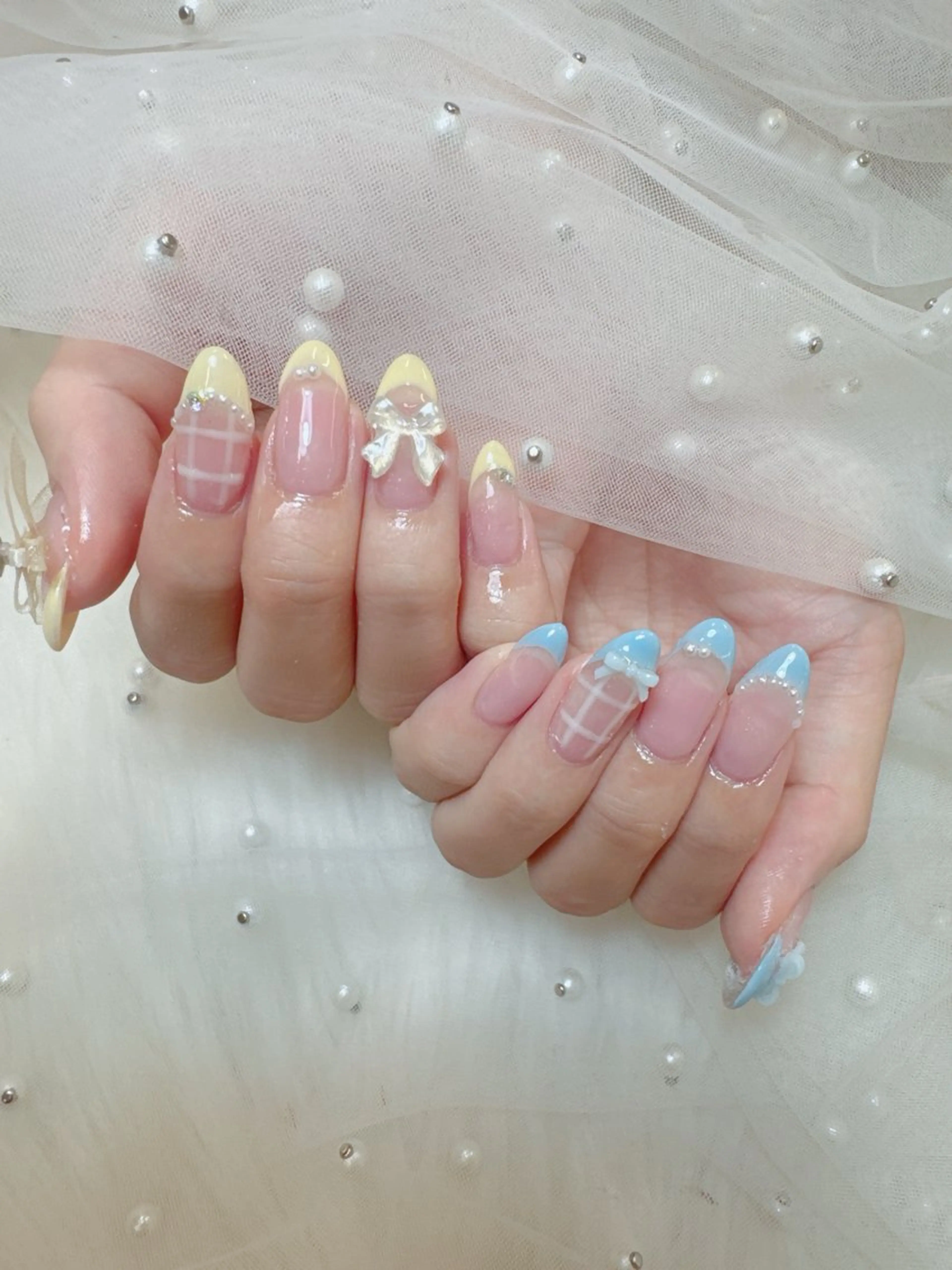 ネイル フレンチネイル キラキラネイル マグネットネイル マグネットフレンチ 持ち込み ハンドネイル Queeens nailのネイルデザイン