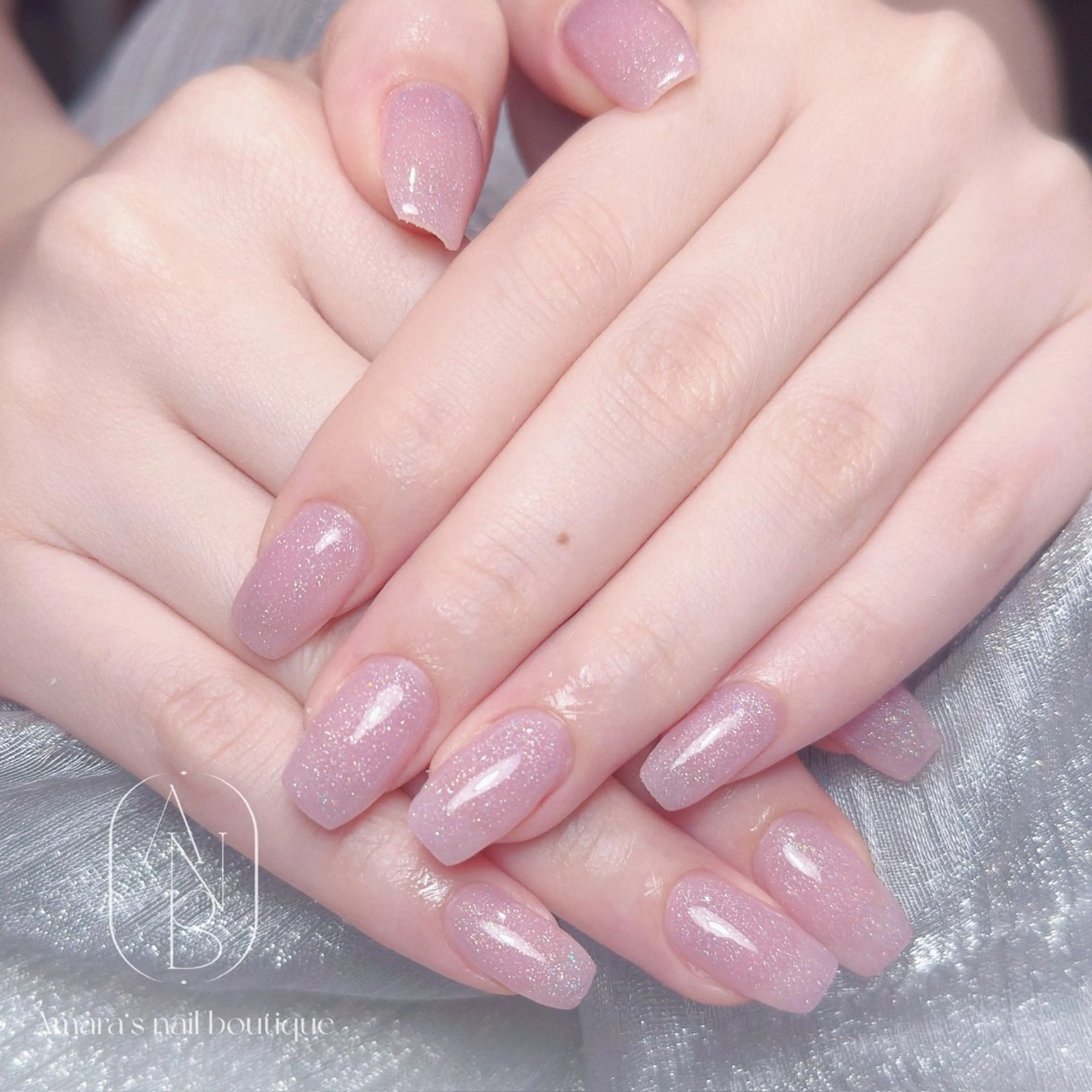 【HAND】ワンカラー/ラメグラ(オフ付き)の写真