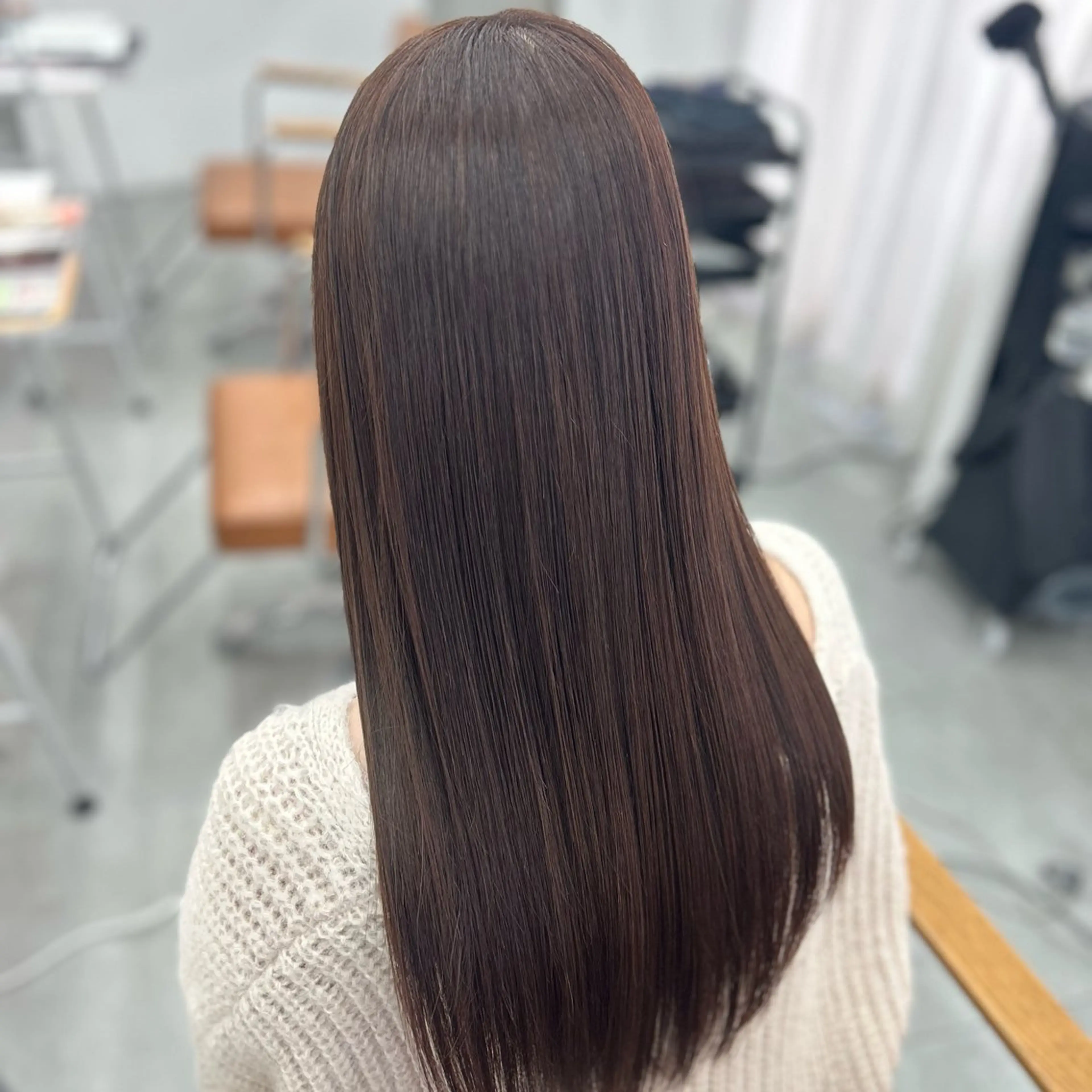 ロング ☘️中明度カラー/ 縮毛矯正ナミ☘️のヘアスタイル
