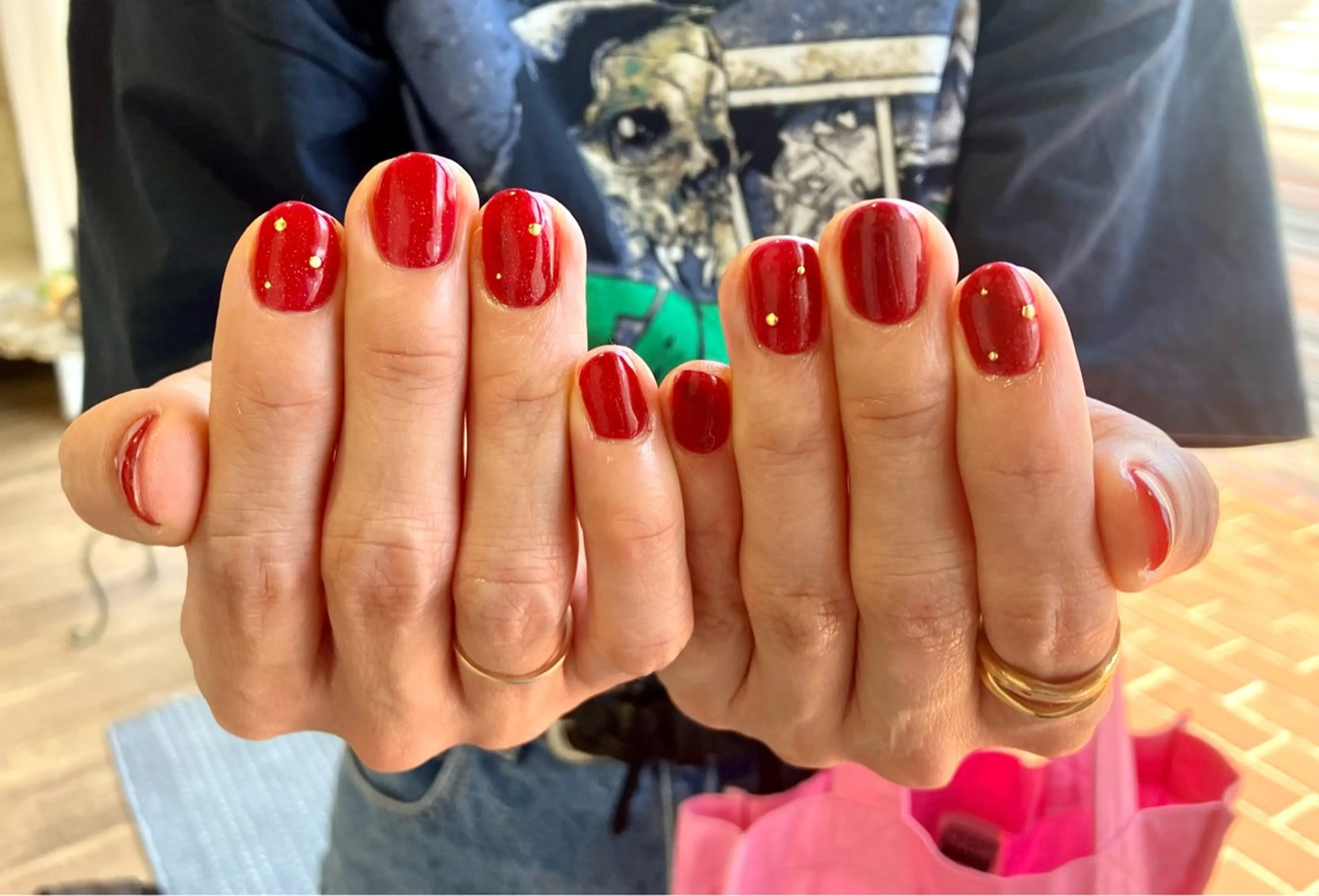 ネイル ラメ(グリッター) 赤色 ハンドネイル nailsister まゆのネイルデザイン